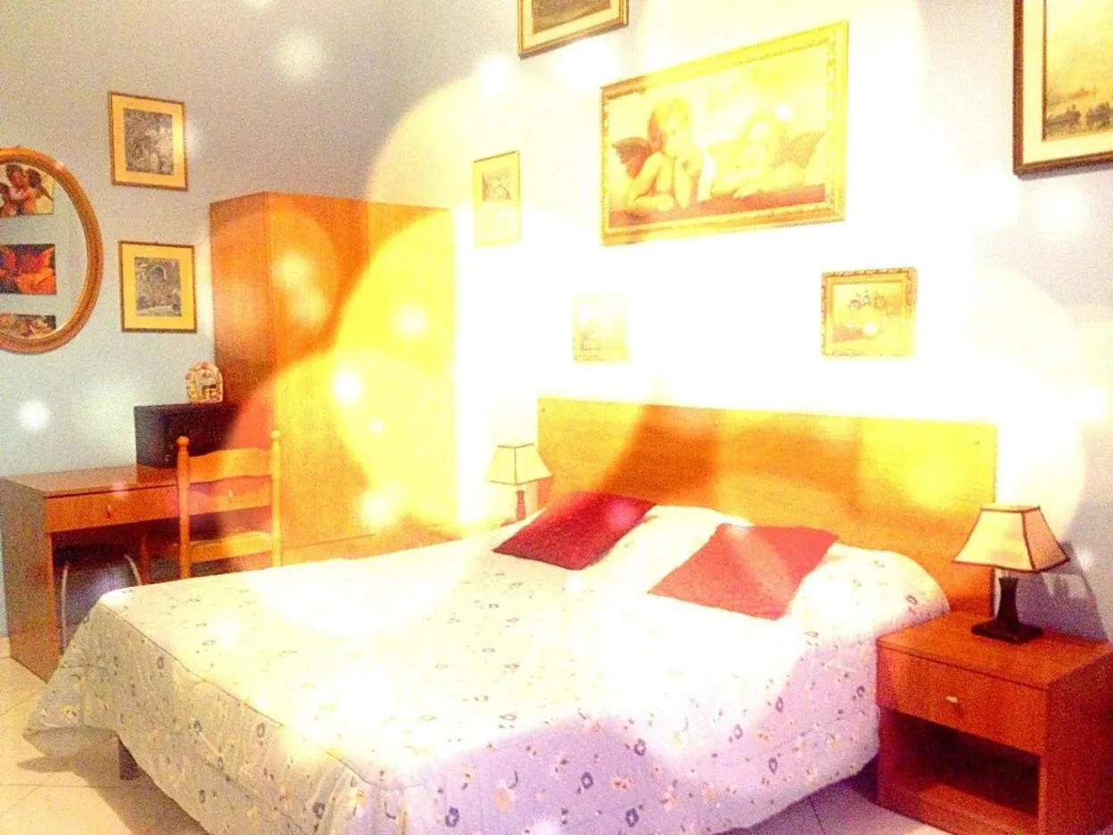 Photo of the whole room, Bed in B&B Cappellini