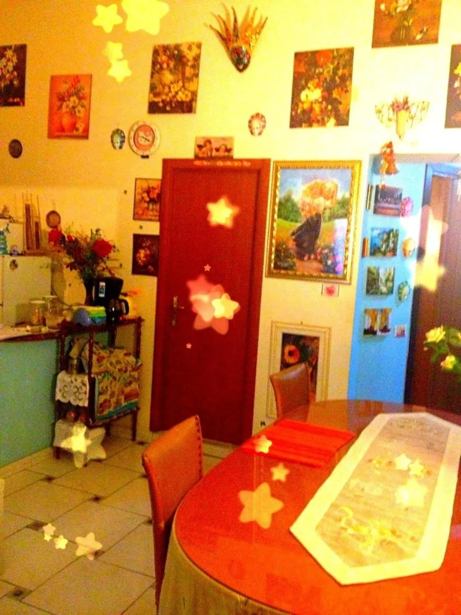 Communal lounge/ TV room in B&B Cappellini