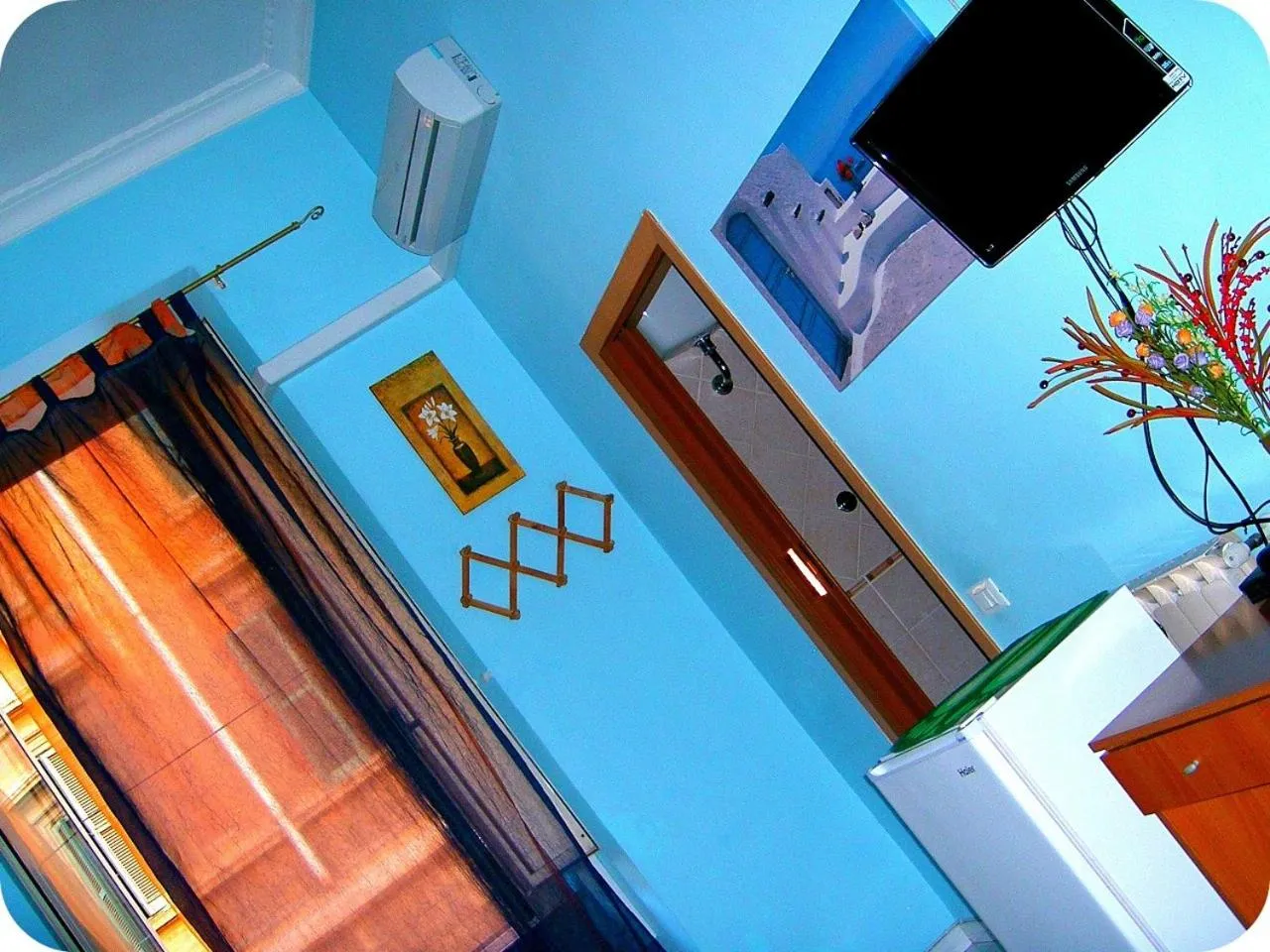 Photo of the whole room in B&B Cappellini