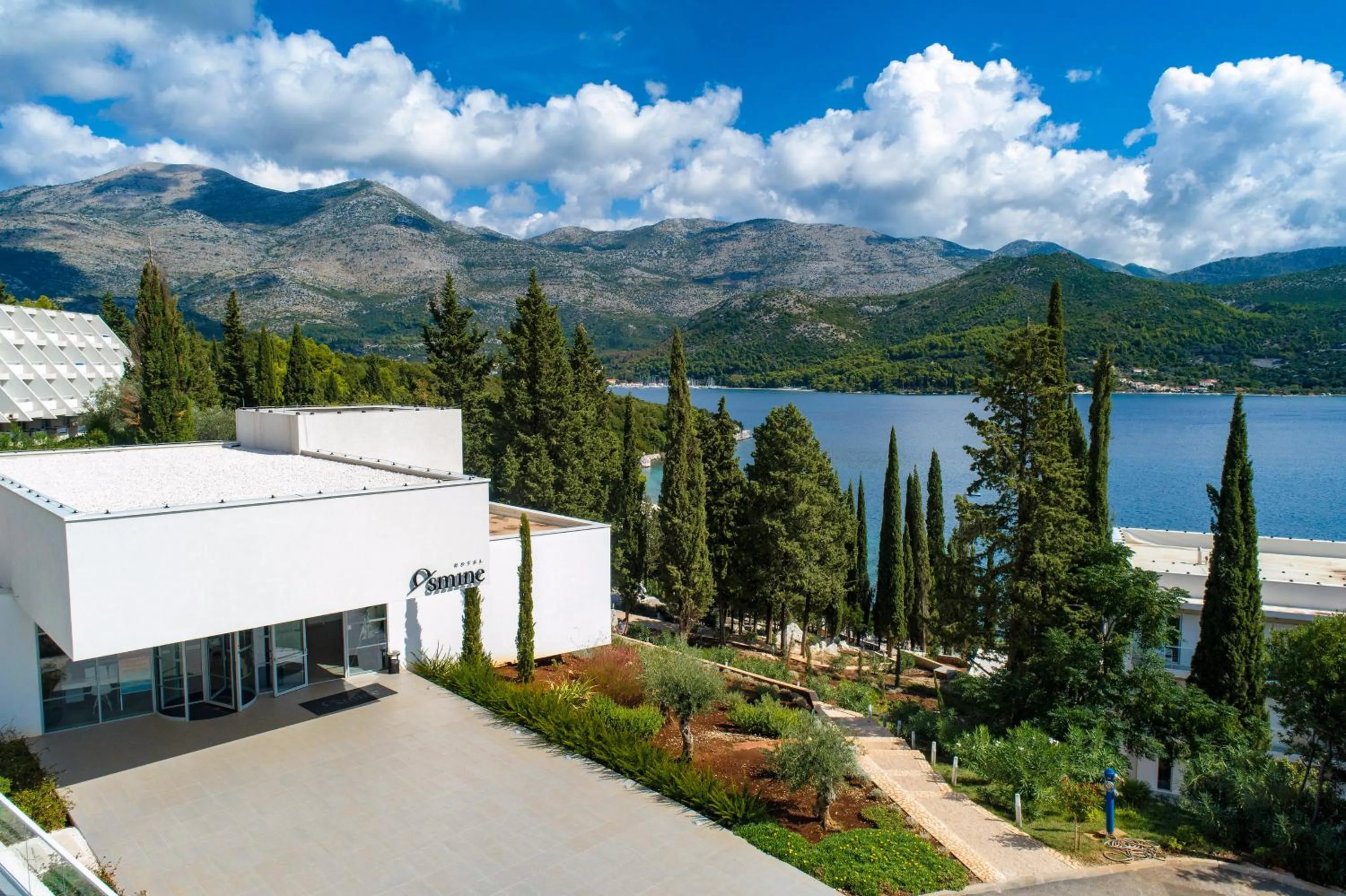 Property building in Hotel Osmine