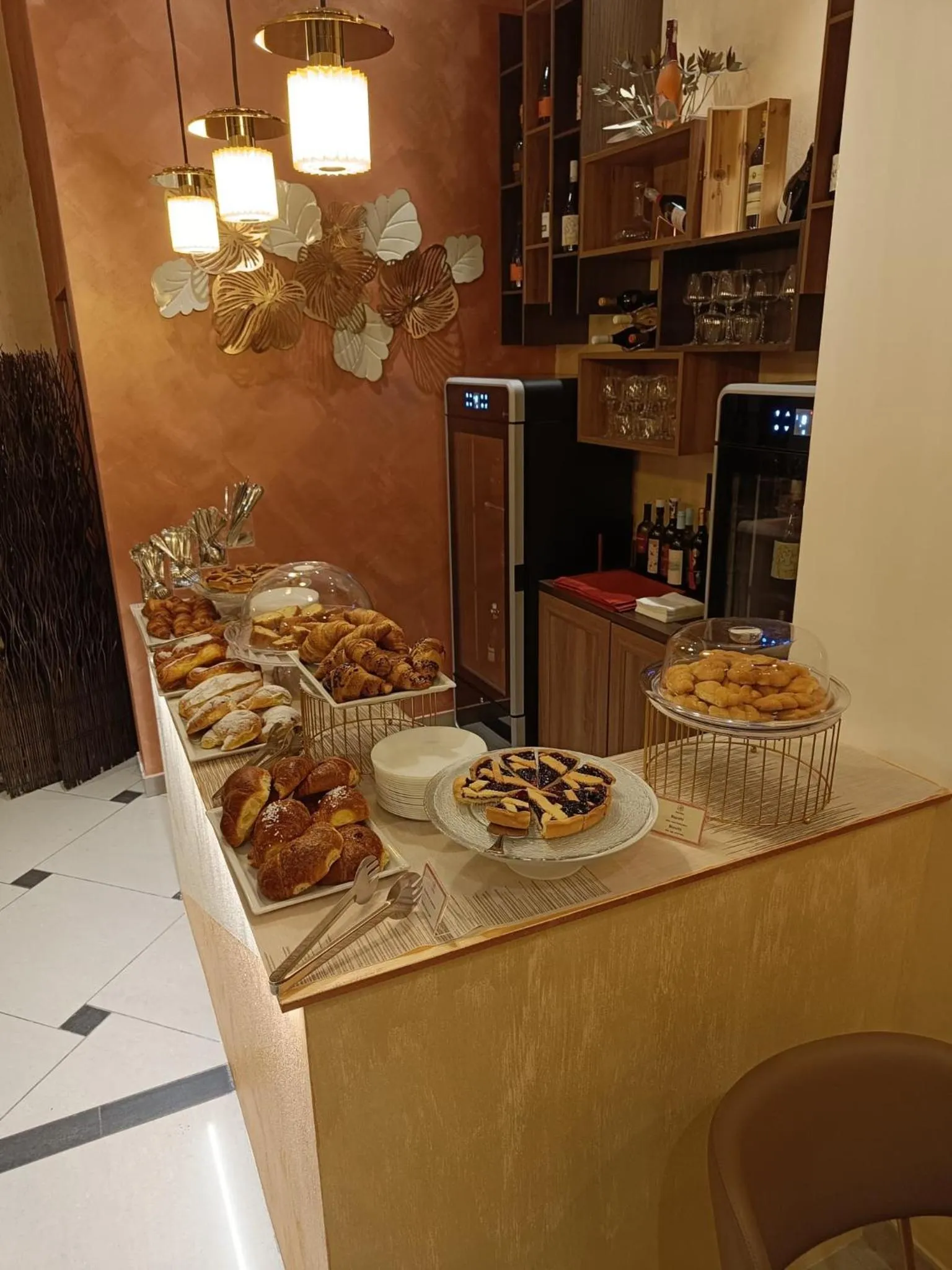 Food and drinks in Hotel Roma