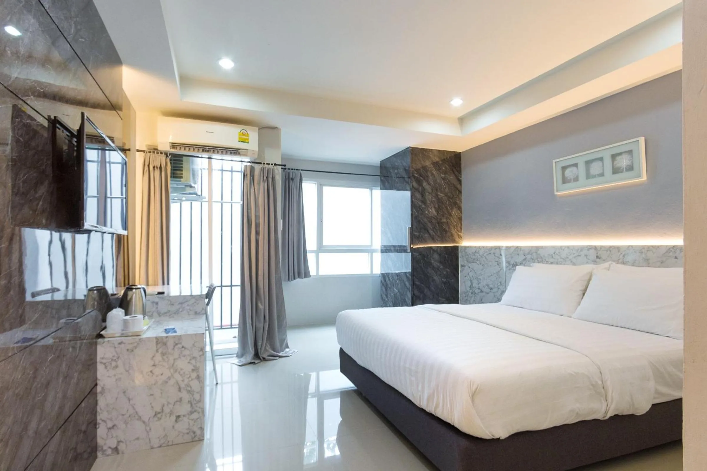 Bedroom, Bed in NW Apartment Lasalle 59