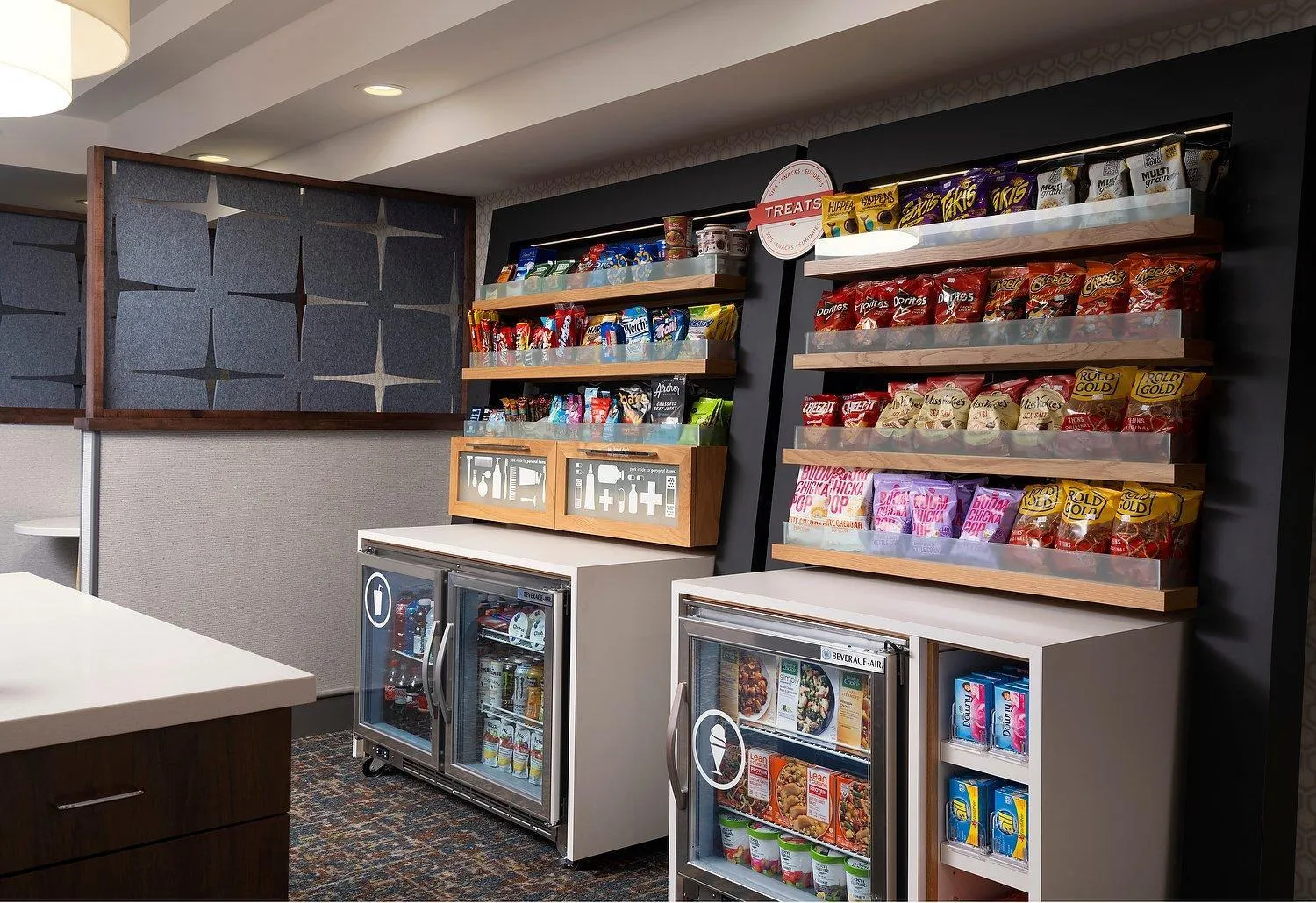 Property building in Hampton Inn San Diego/Del Mar