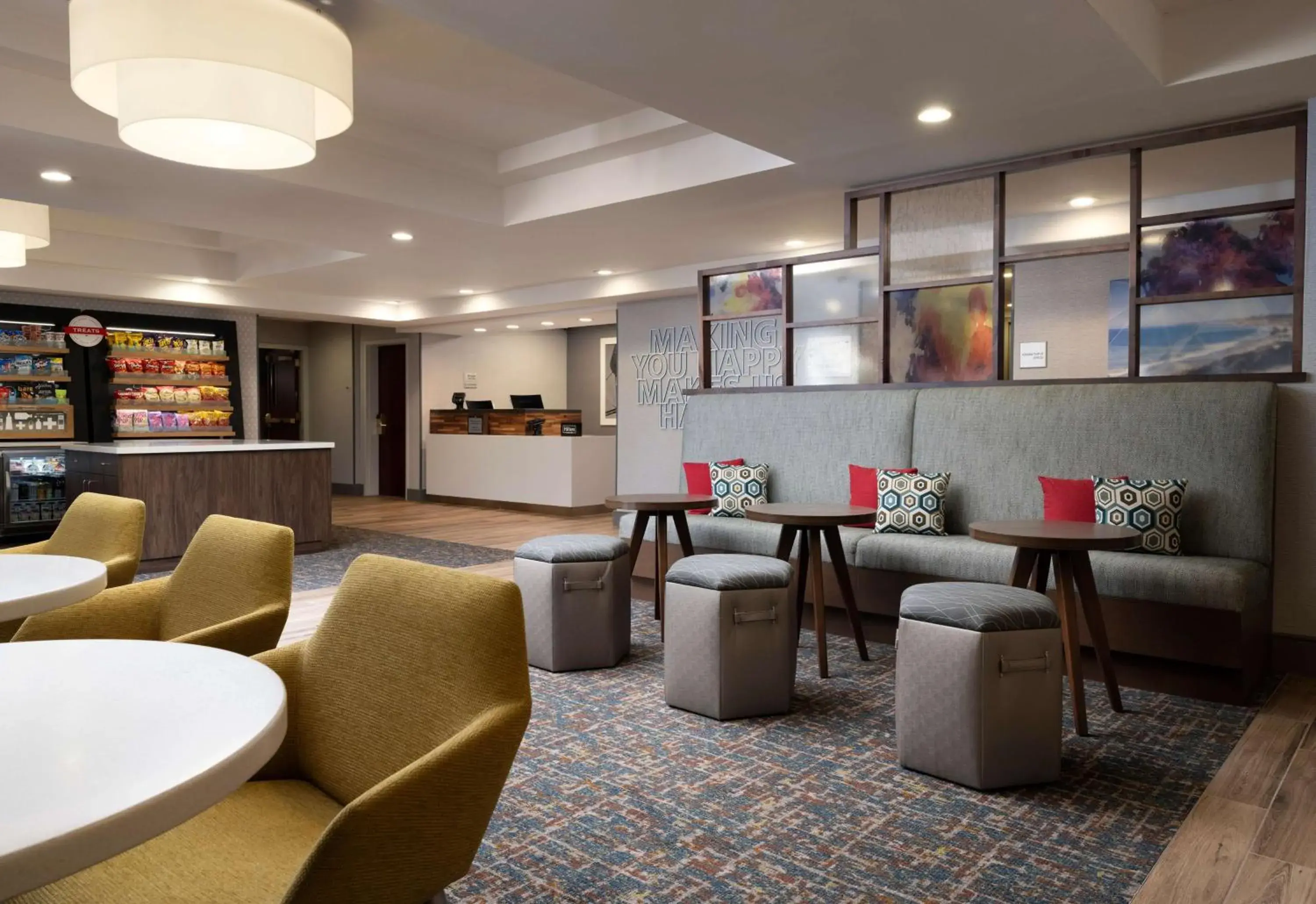 Lobby or reception in Hampton Inn San Diego/Del Mar Lobby or reception in Hampton Inn San Diego/Del Mar