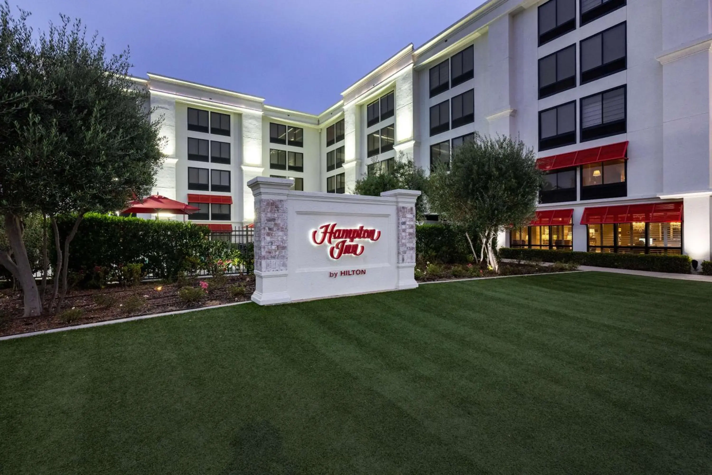 Property building in Hampton Inn by Hilton San Diego - Kearny Mesa Property building in Hampton Inn by Hilton San Diego - Kearny Mesa
