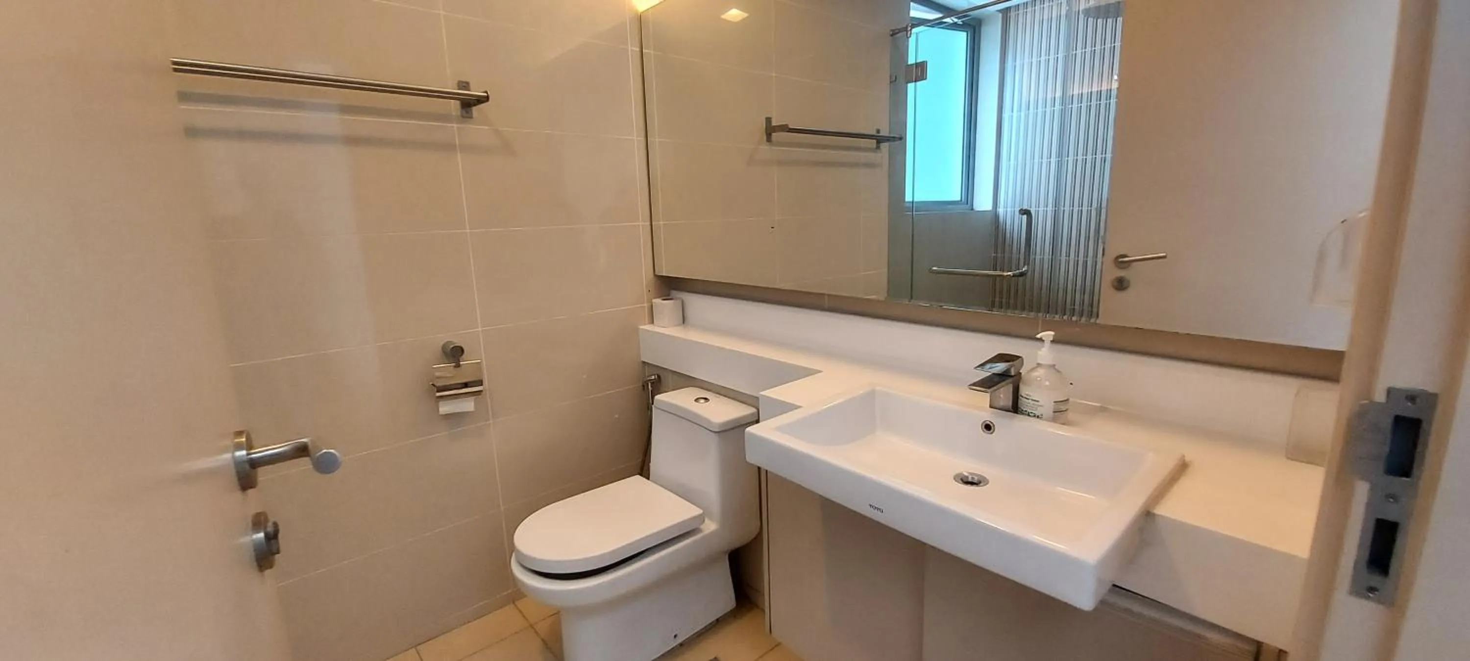 Shower in Holiday Heaven