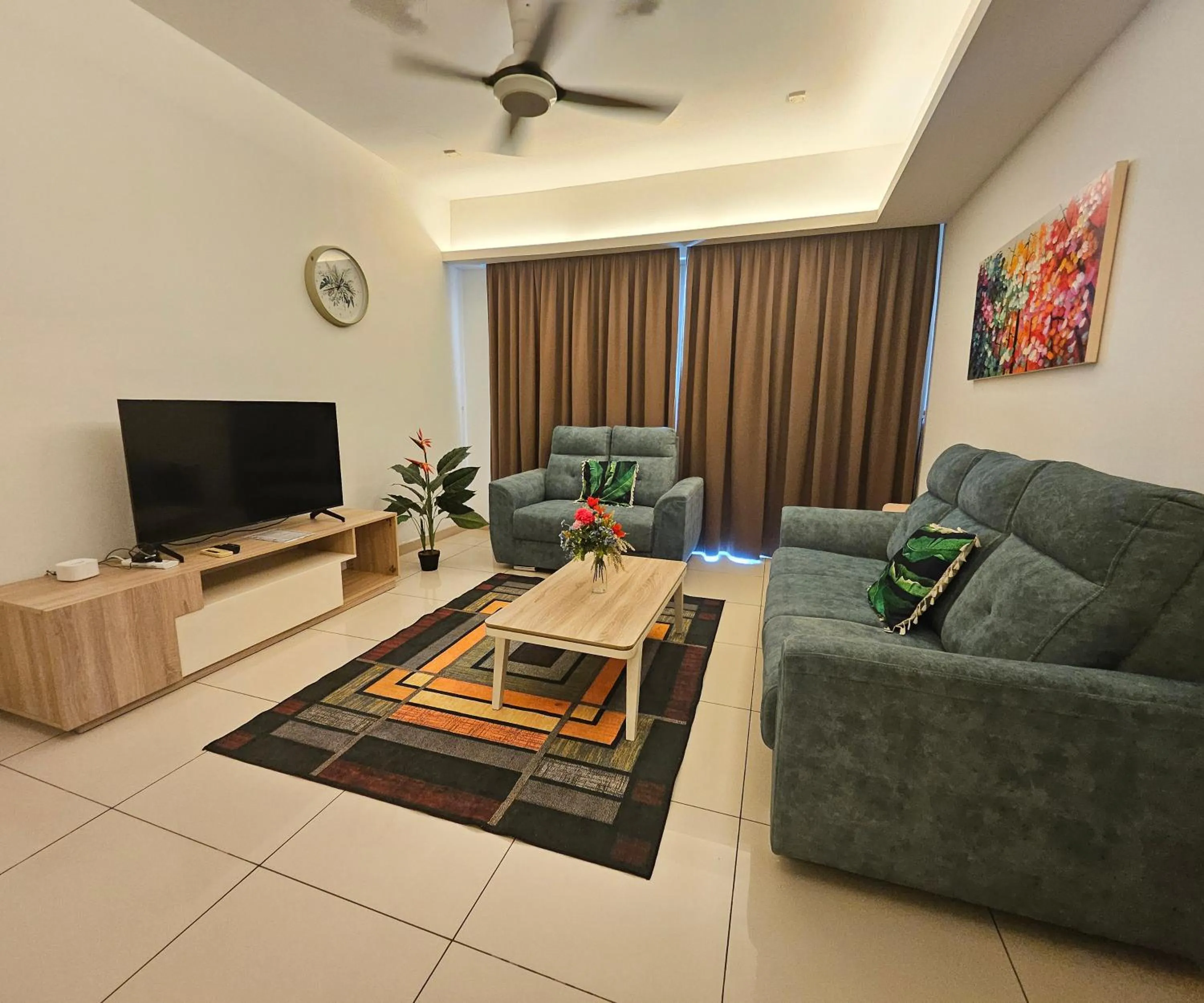 TV and multimedia in Holiday Heaven