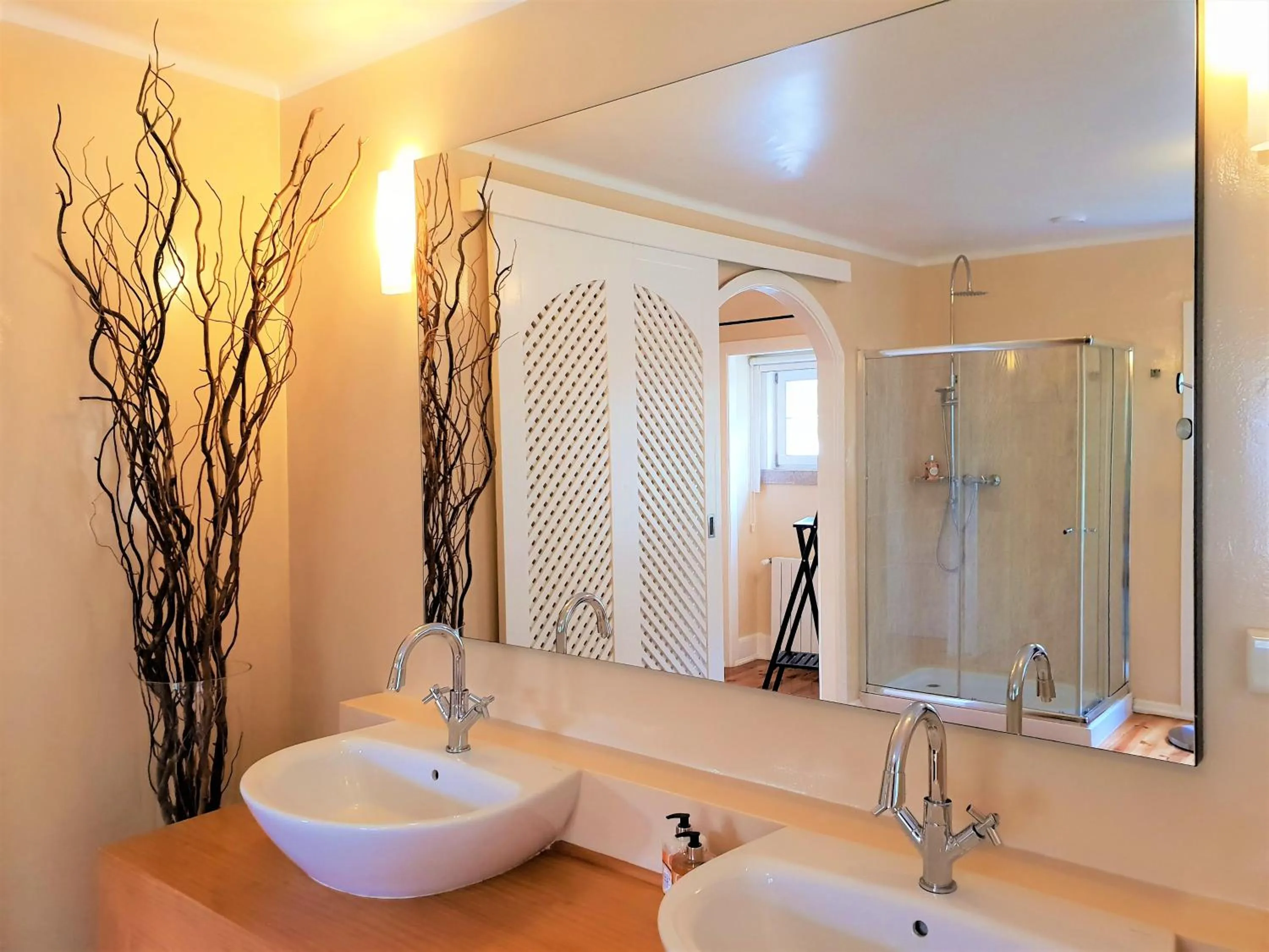 Shower in Quinta da Palmeira - Country House Retreat & Spa