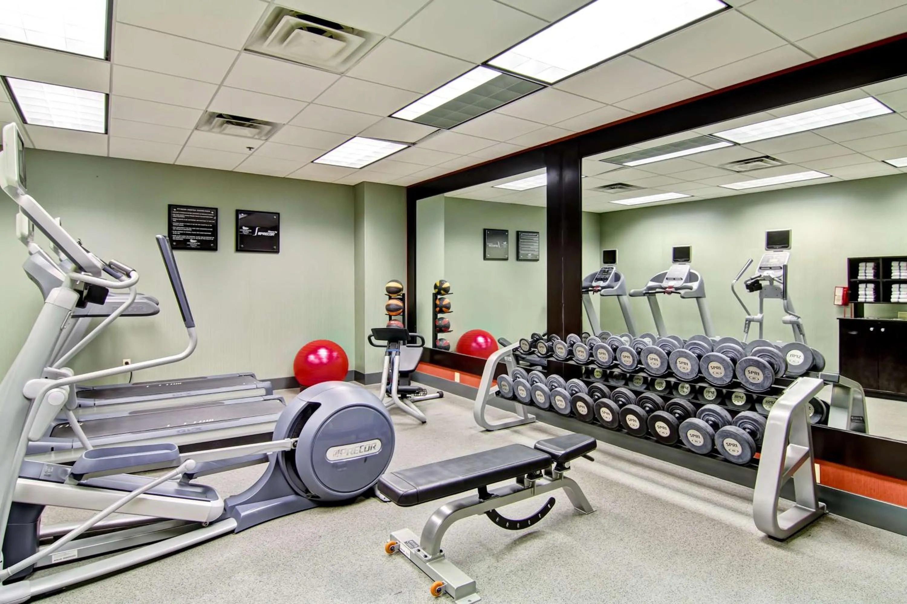 Fitness centre/facilities in Homewood Suites by Hilton Washington, D.C. Downtown