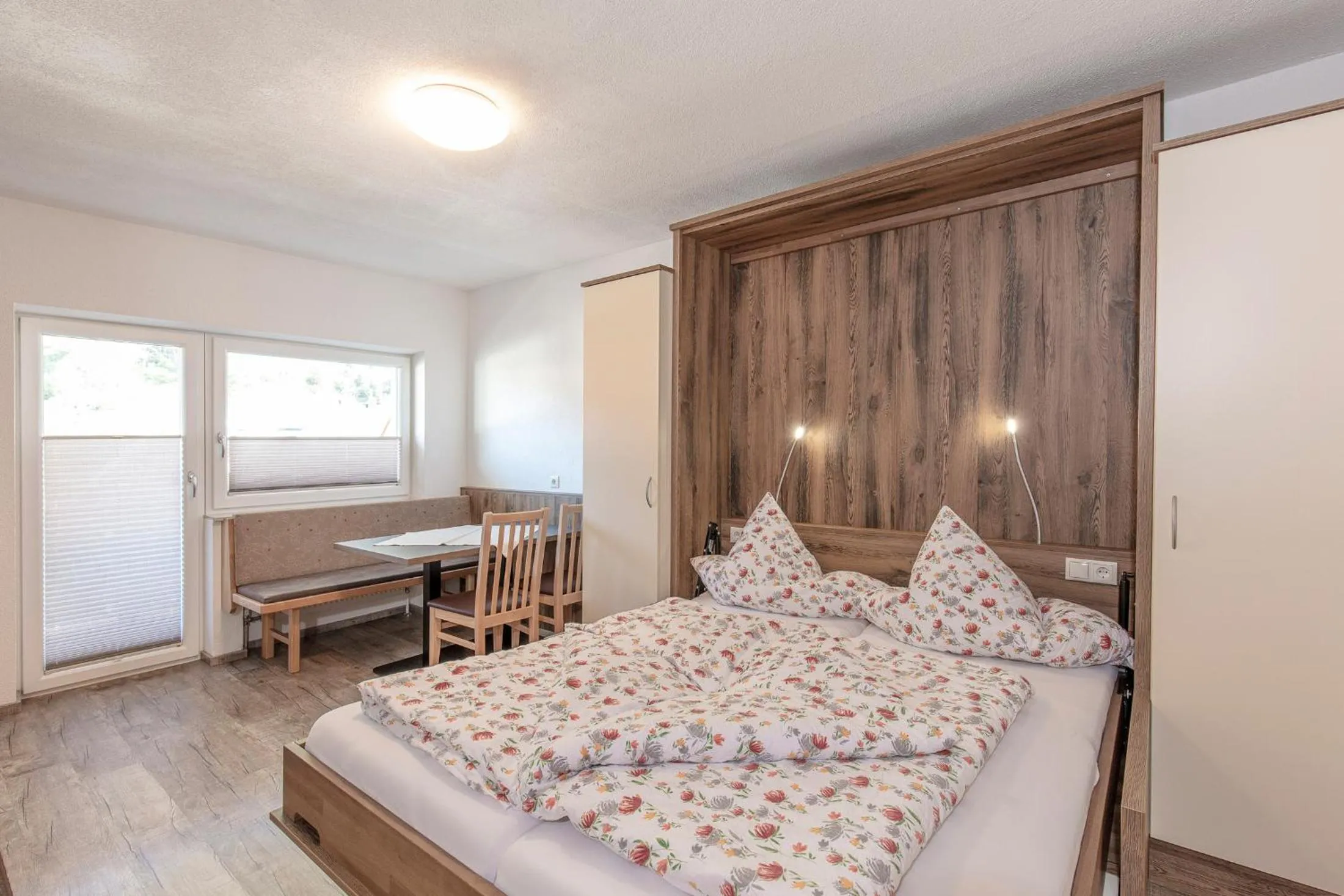 Living room, Bed in Apart Felsenhof