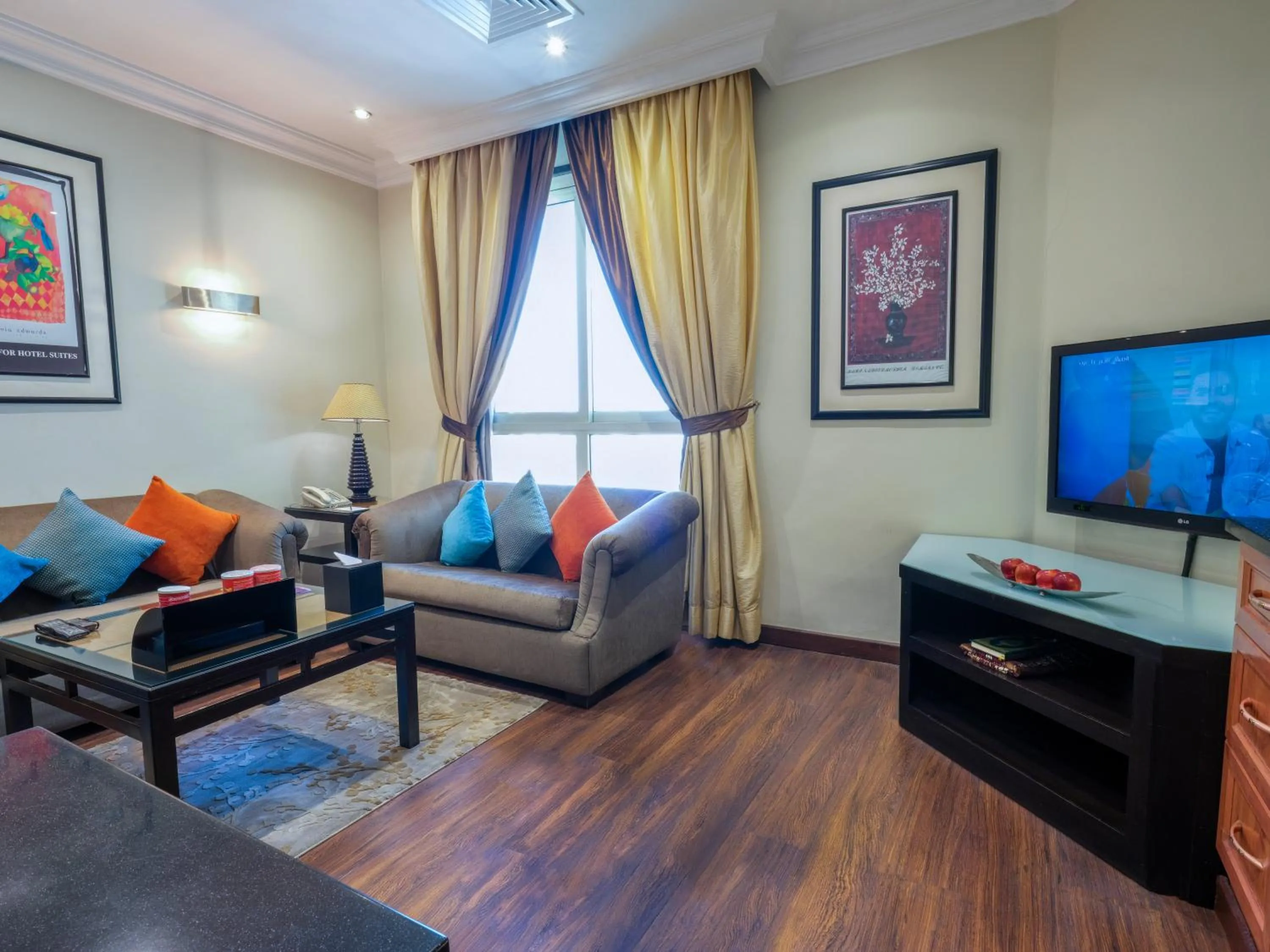 Seating area in Boudl Salmiya, Kuwait - بودل السالمية الكويت