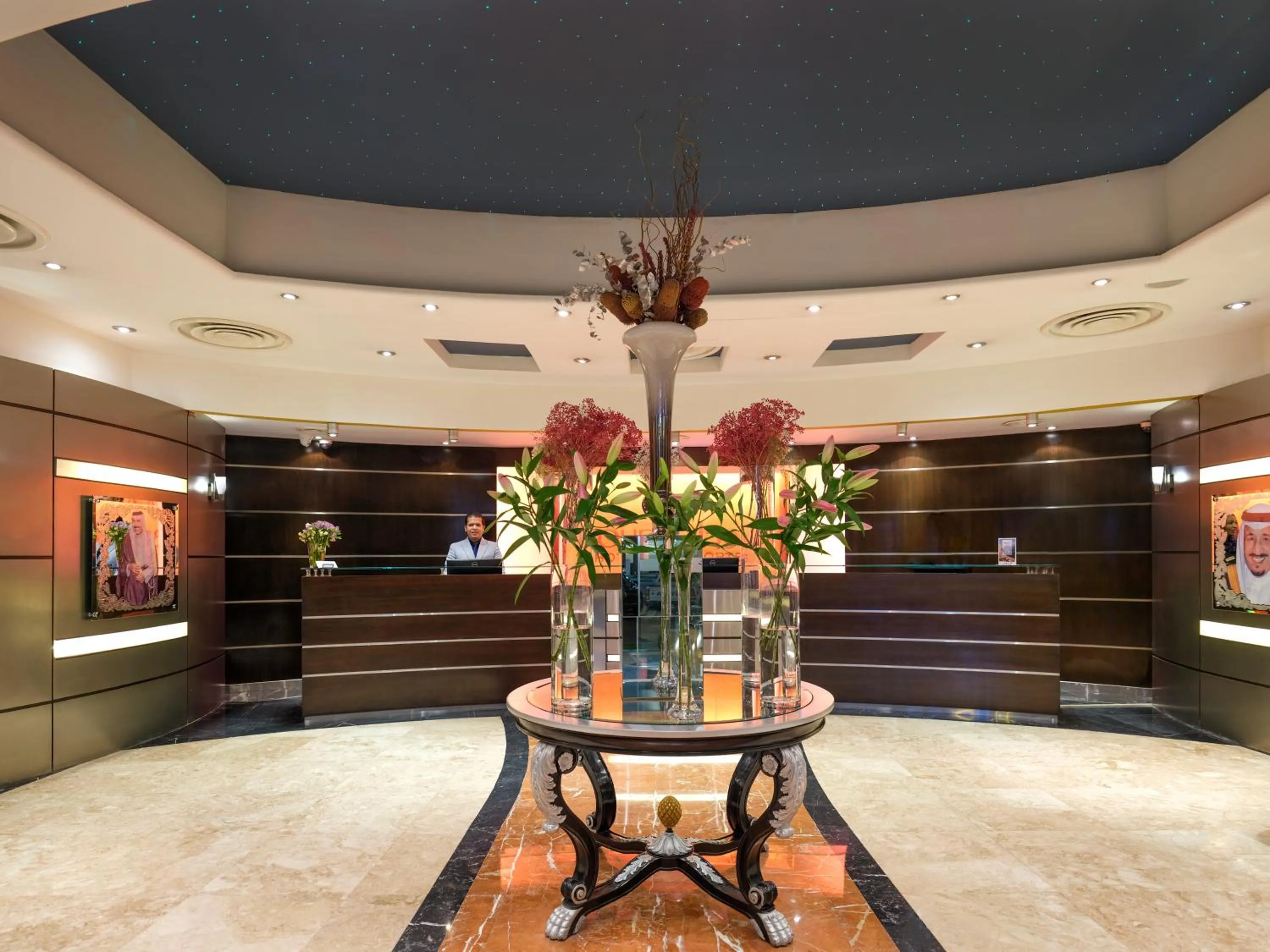 Lobby or reception in Boudl Salmiya, Kuwait - بودل السالمية الكويت