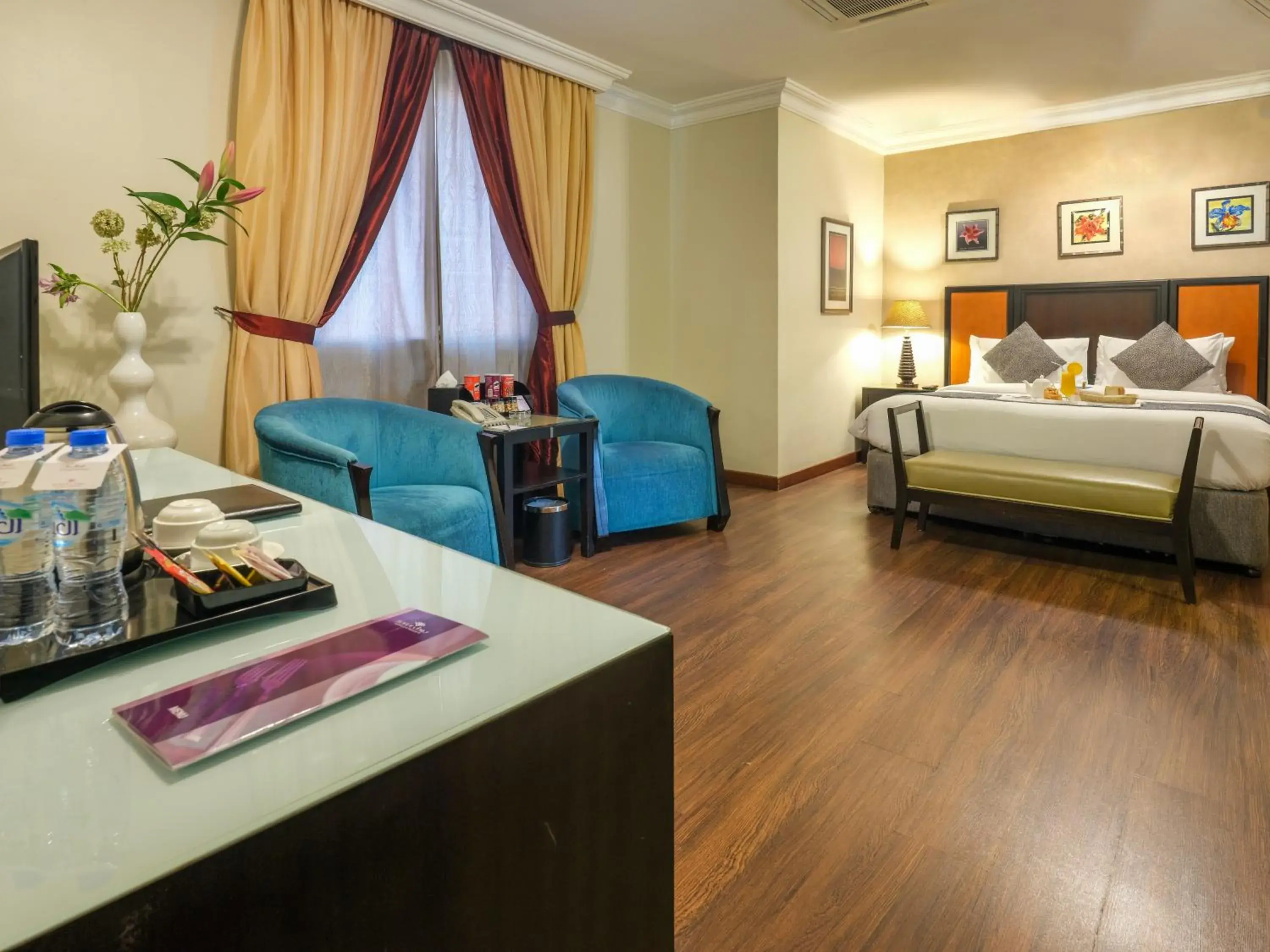 Bedroom, Bed in Boudl Salmiya, Kuwait - بودل السالمية الكويت Bedroom, Bed in Boudl Salmiya, Kuwait - بودل السالمية الكويت