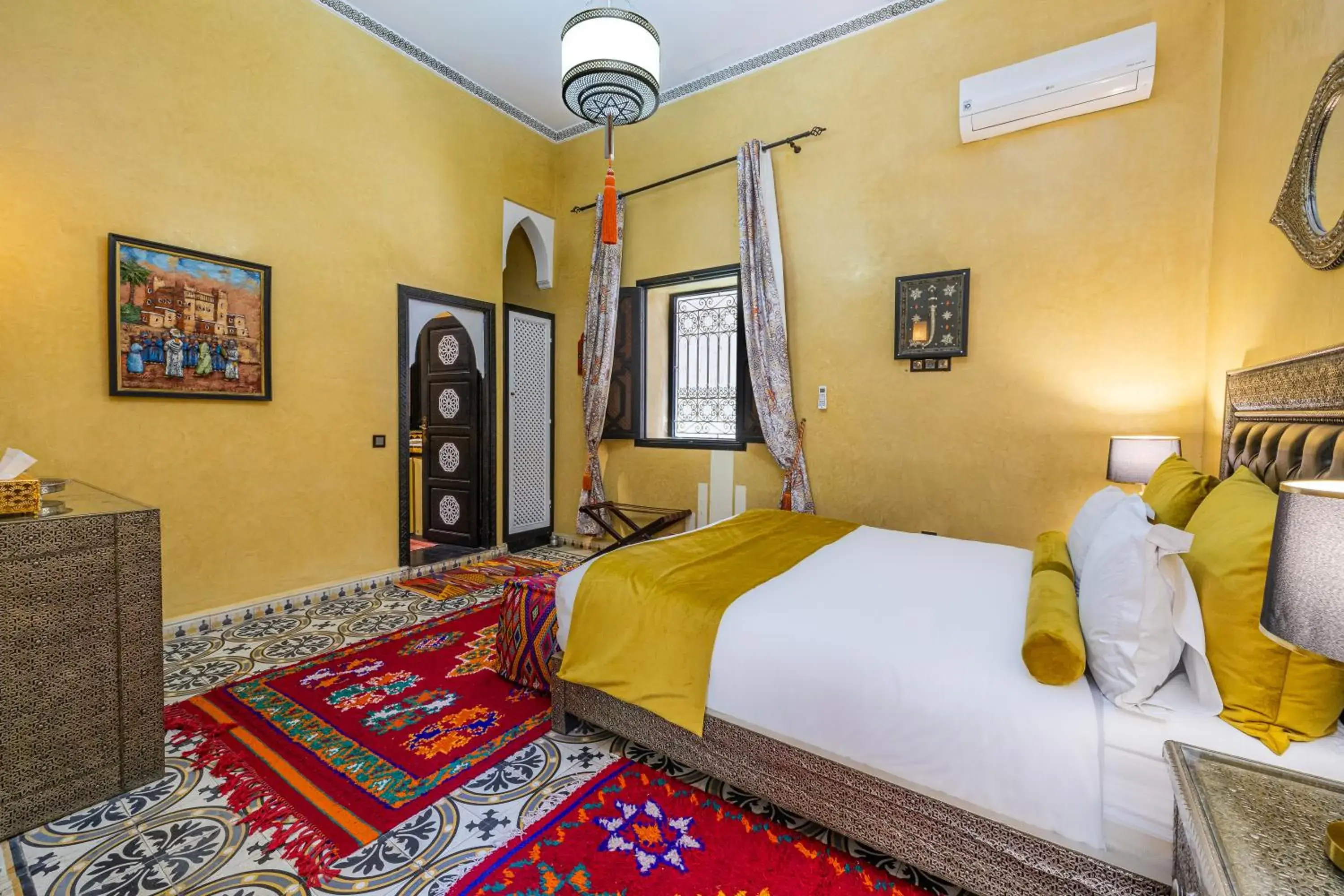 Photo of the whole room, Bed in Riad Luzia Photo of the whole room, Bed in Riad Luzia