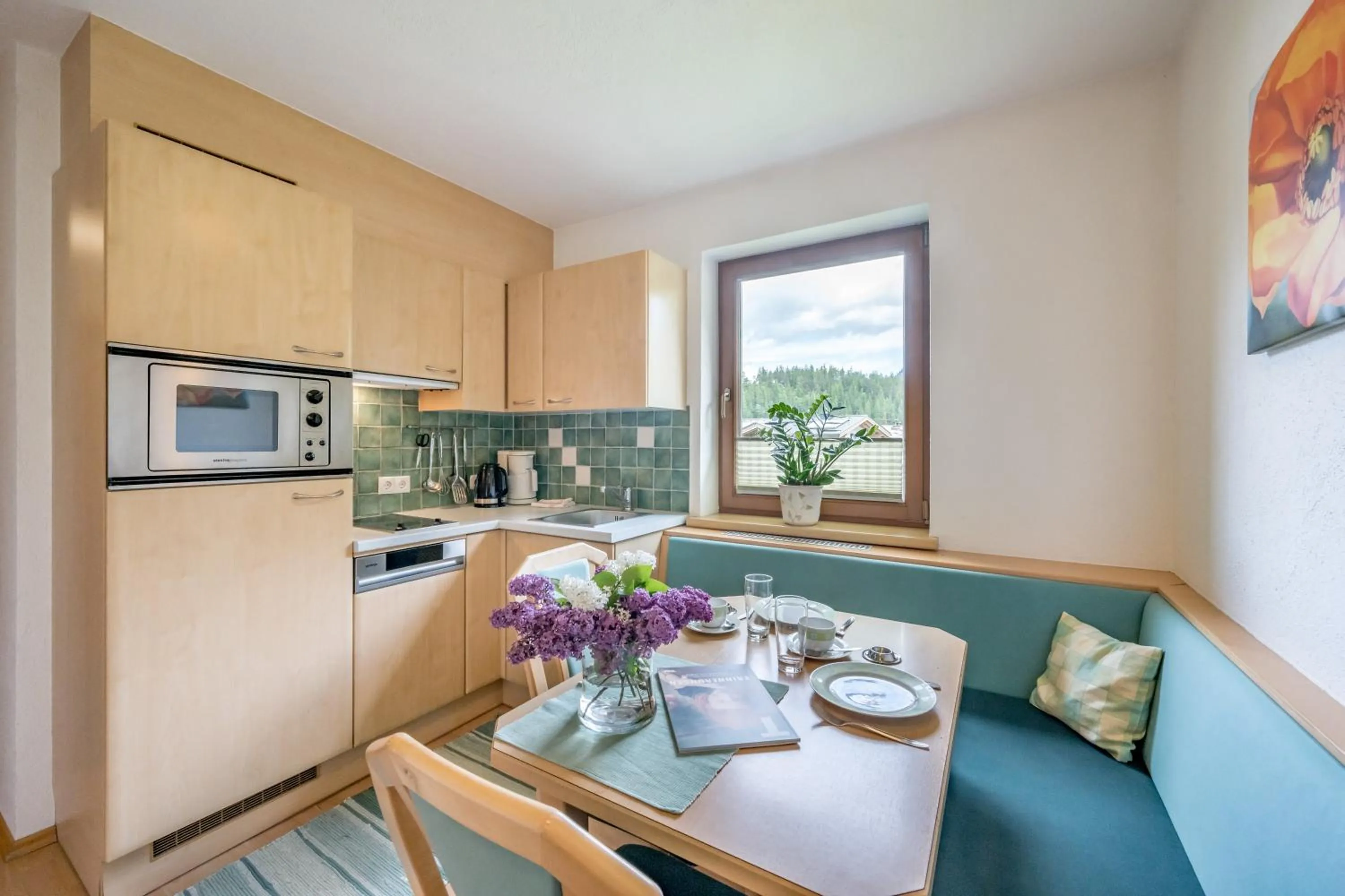 Kitchen or kitchenette in Hotel Bergwelt