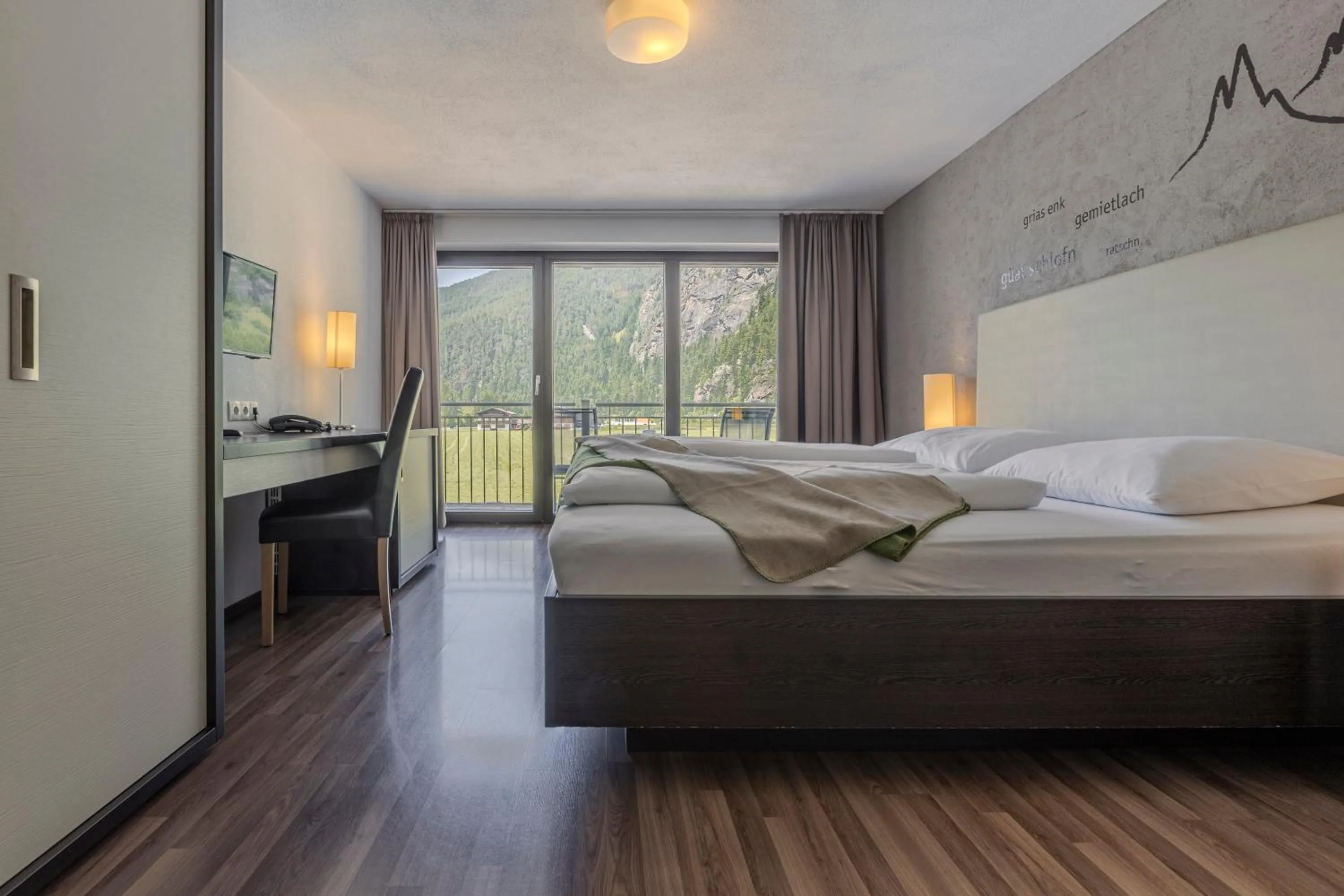 Photo of the whole room, Bed in Hotel Bergwelt