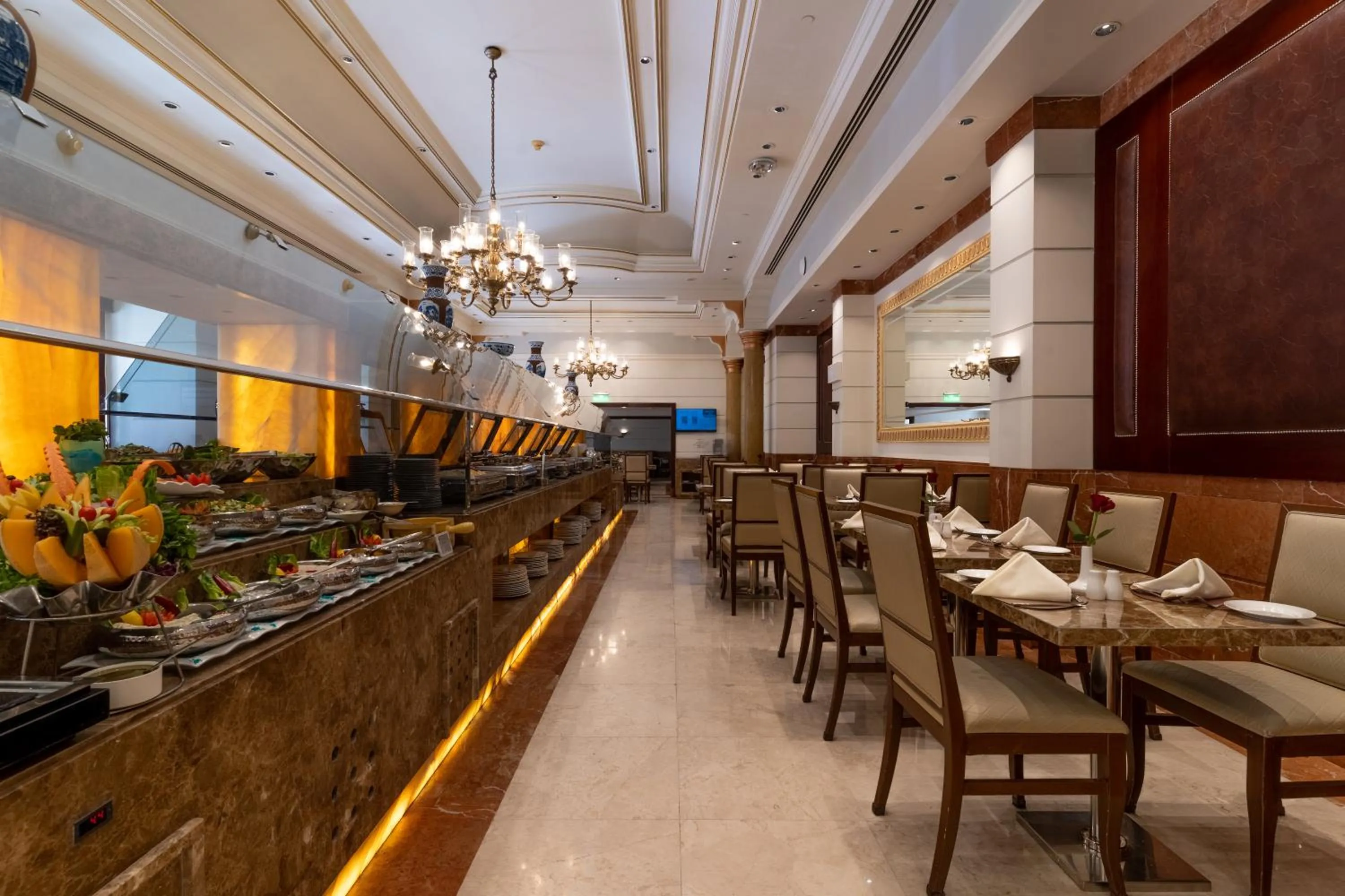 Restaurant/places to eat in Dar Al Taqwa Hotel