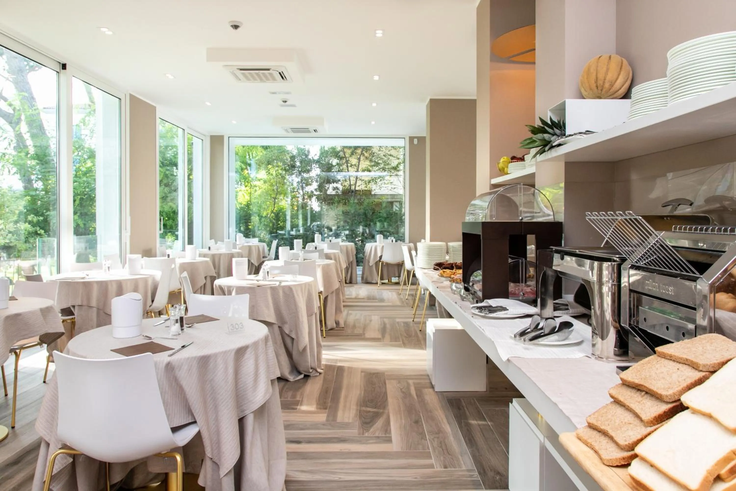 Restaurant/places to eat in Hotel Greif