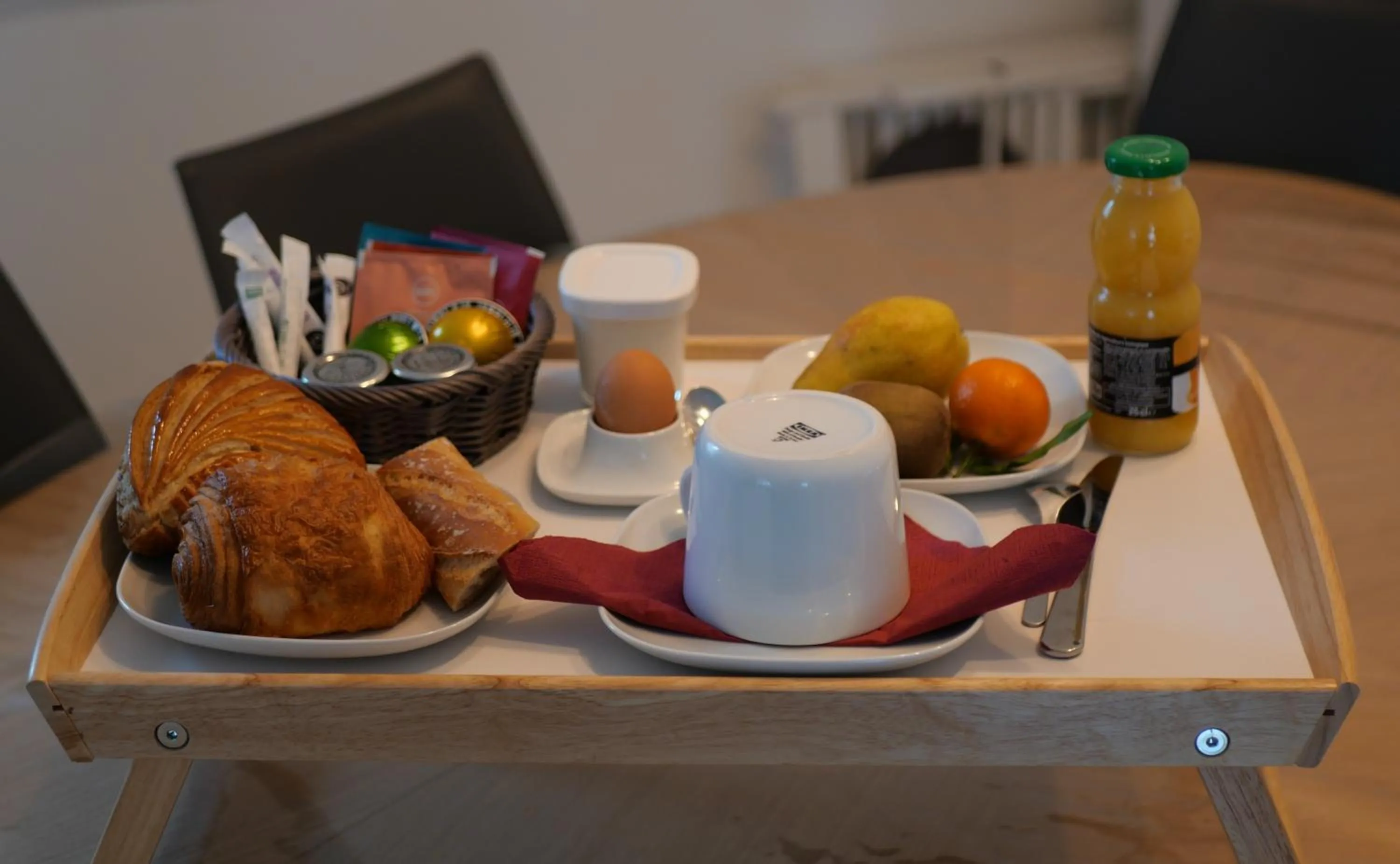 Breakfast in Chateau des Fontenelles