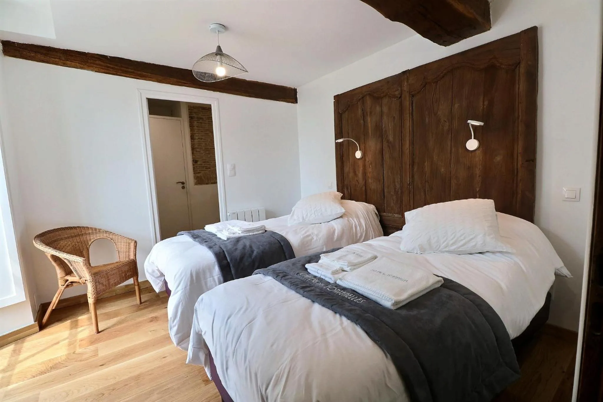 Bed in Chateau des Fontenelles