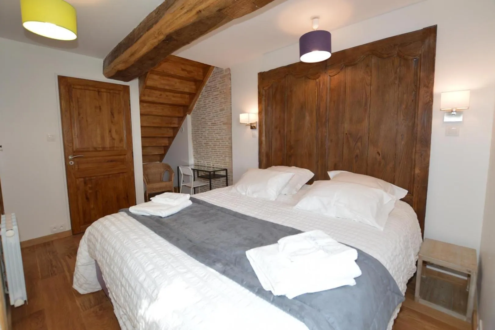 Photo of the whole room, Bed in Chateau des Fontenelles