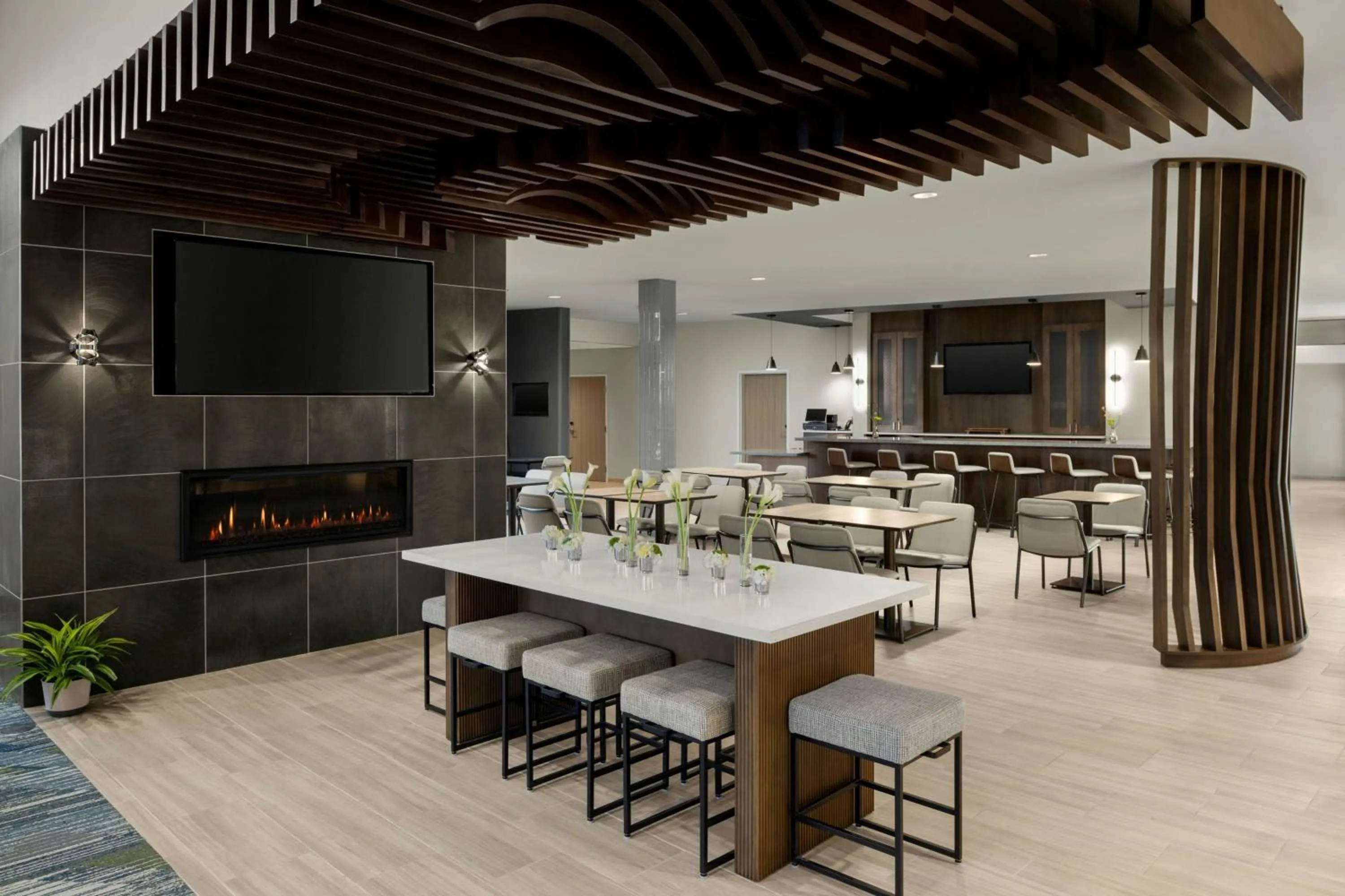 Lounge or bar in SpringHill Suites by Marriott Fort Collins