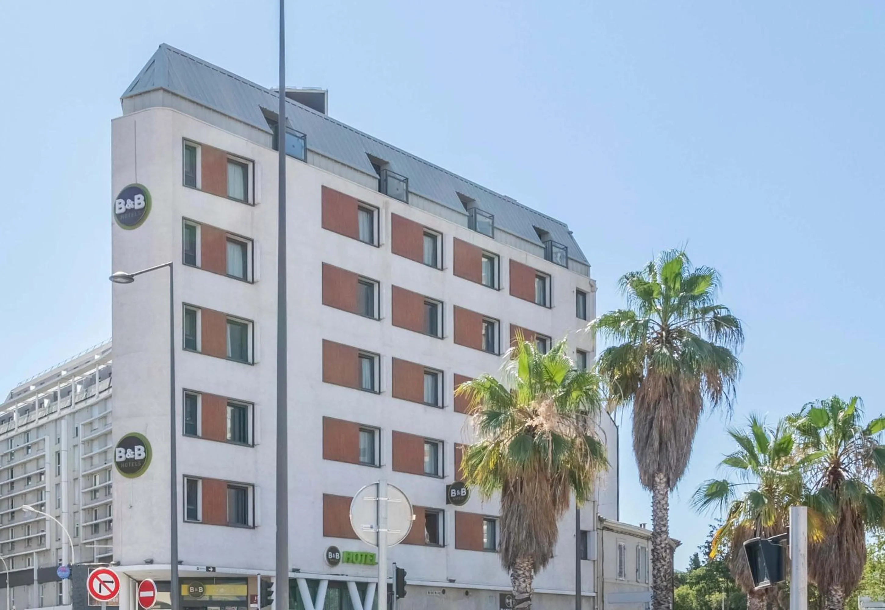 Property building in B&B HOTEL Marseille Centre La Timone