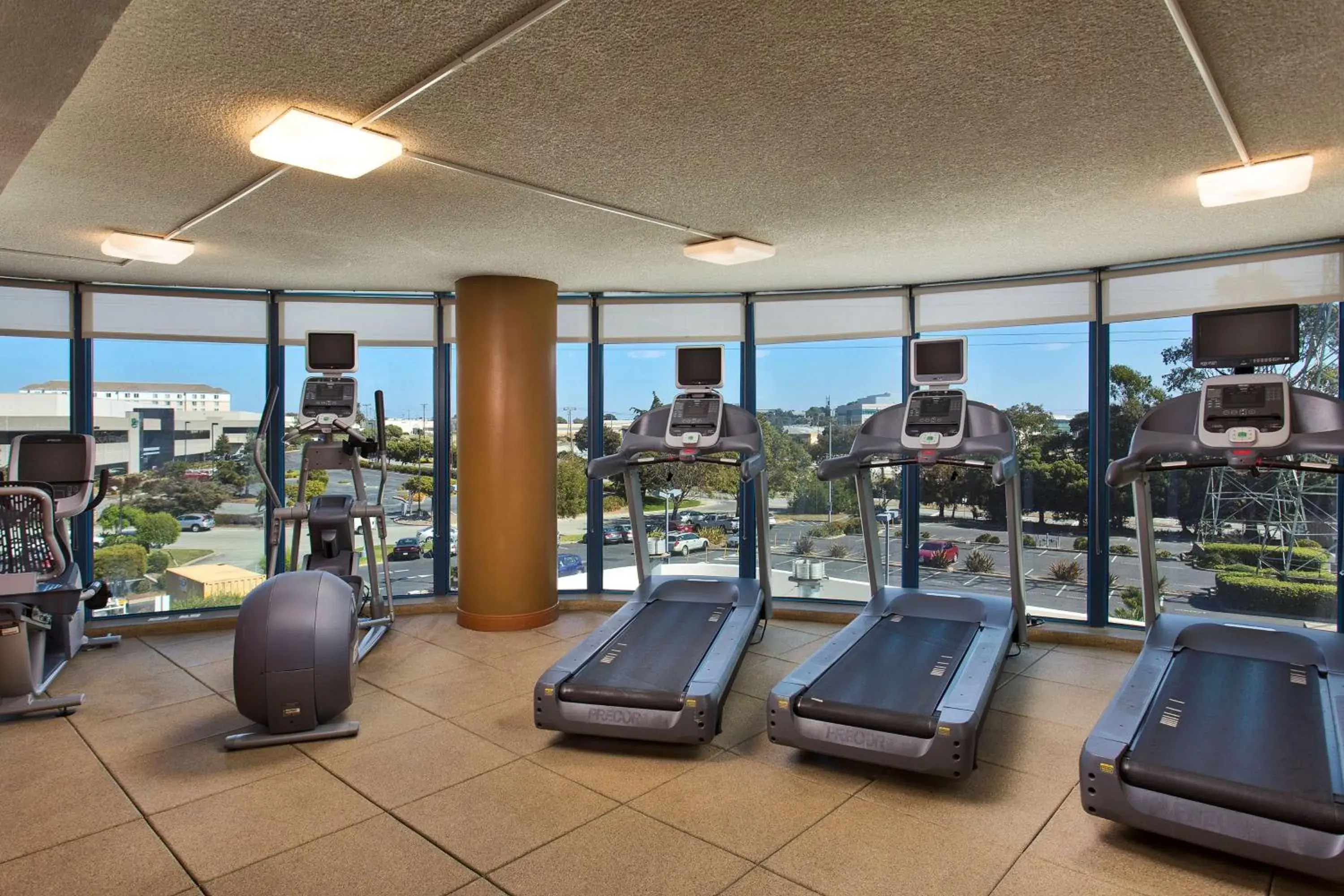Fitness centre/facilities in Embassy Suites by Hilton San Francisco Airport Oyster Point Fitness centre/facilities in Embassy Suites by Hilton San Francisco Airport Oyster Point