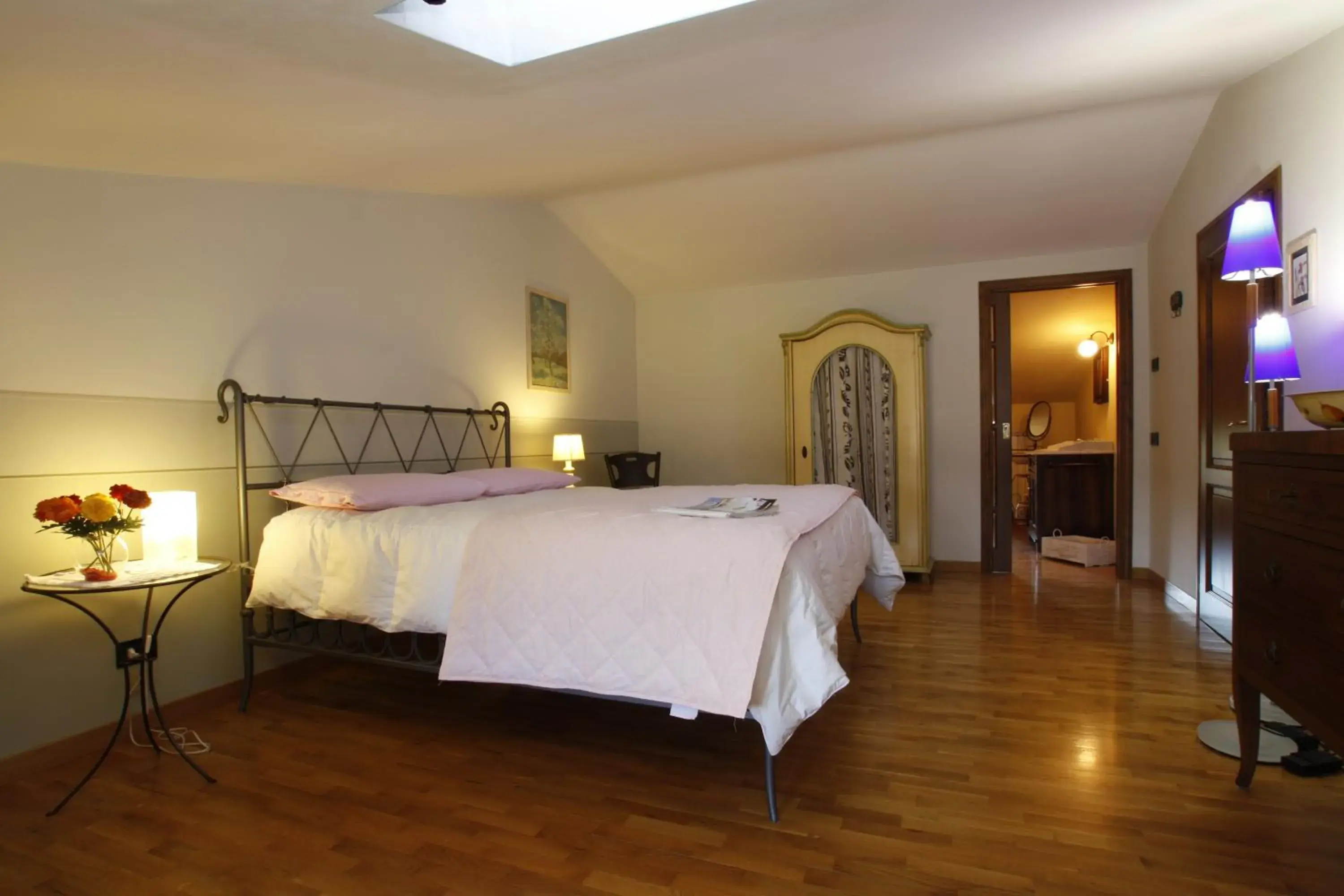 Double Room with Private Bathroom in B&B Palazzo a Merse Double Room with Private Bathroom in B&B Palazzo a Merse
