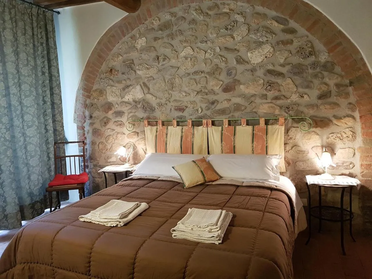 Bed in B&B Palazzo a Merse