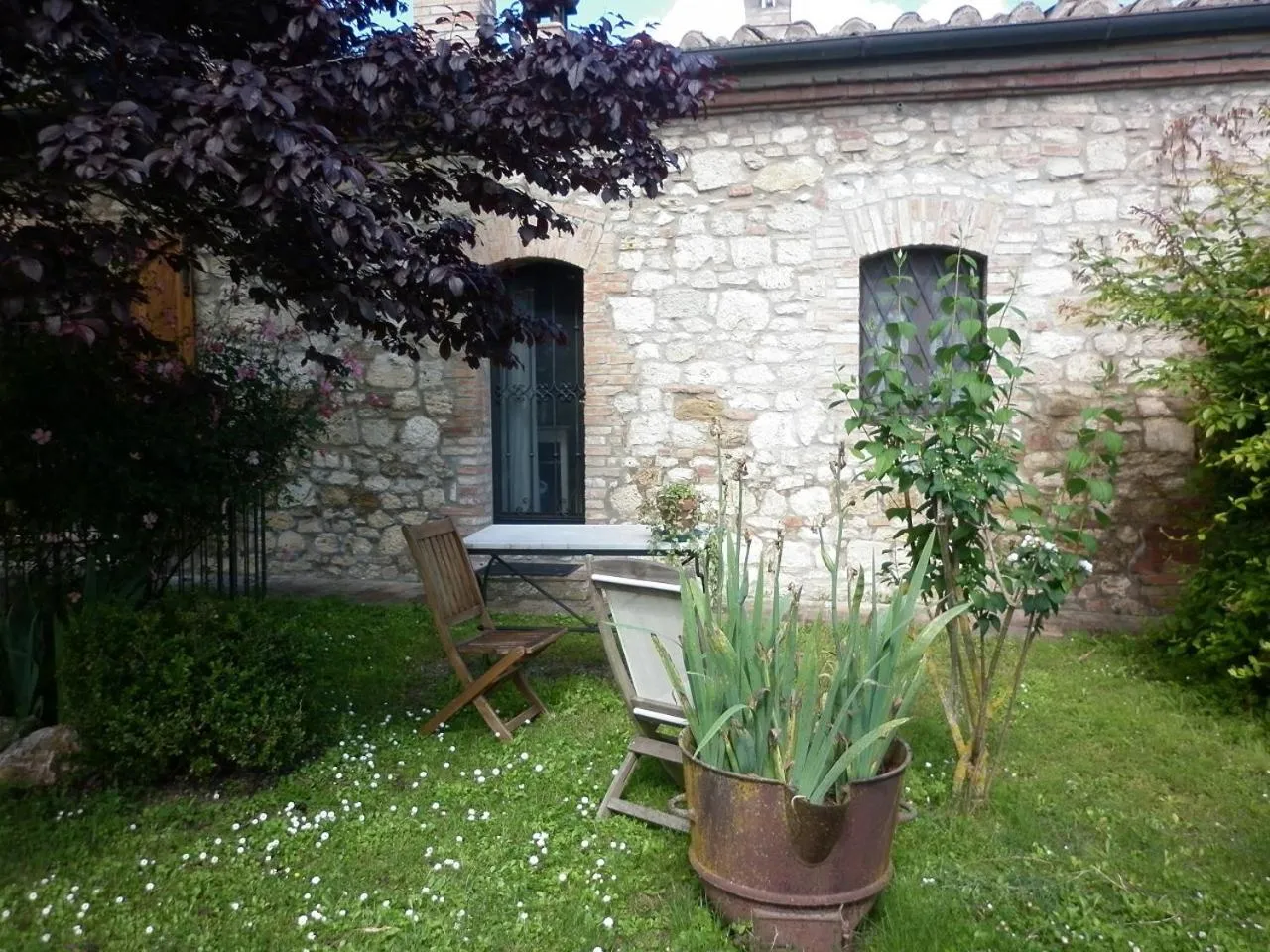 Property building in B&B Palazzo a Merse