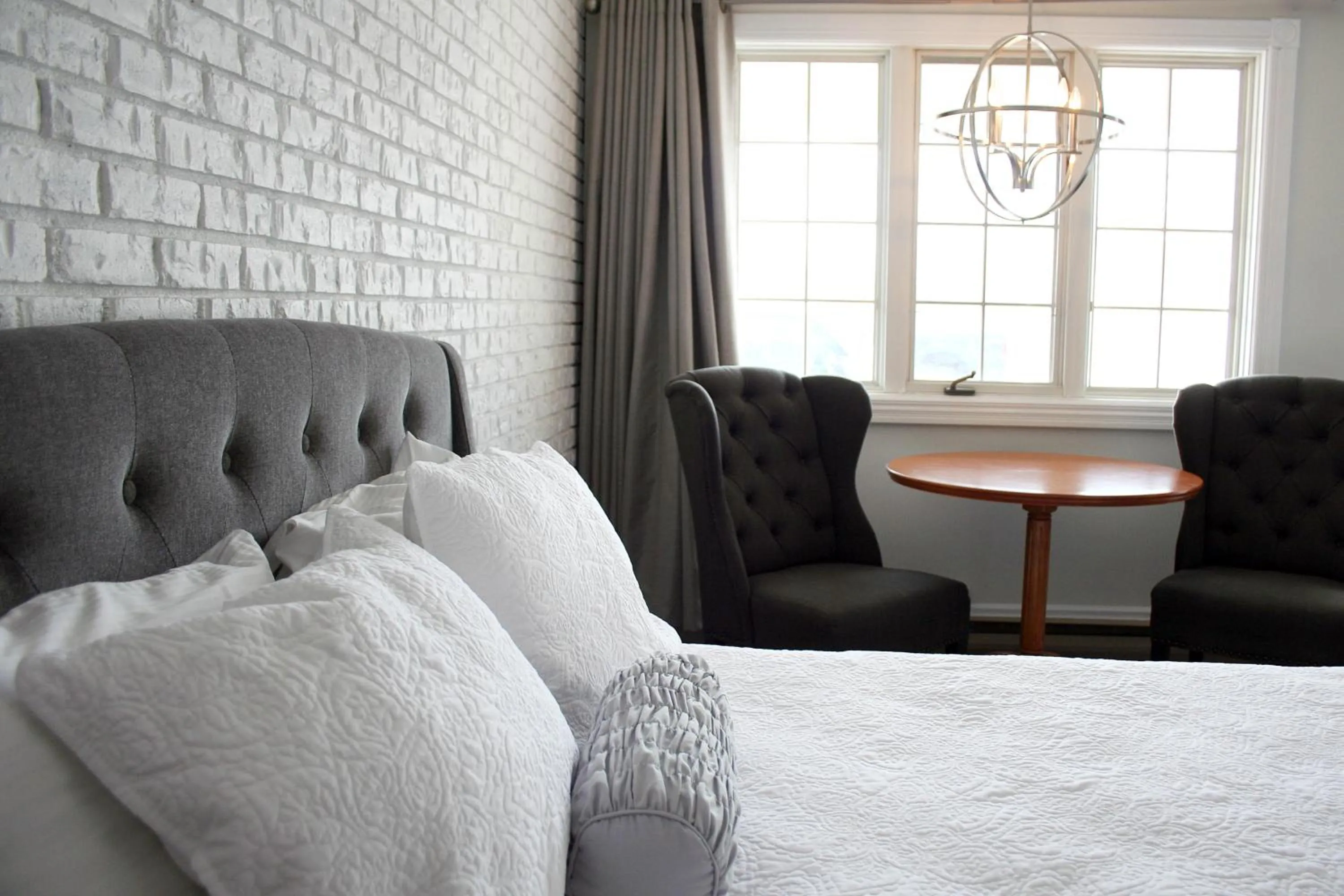 Bedroom, Bed in Green Acres Inn