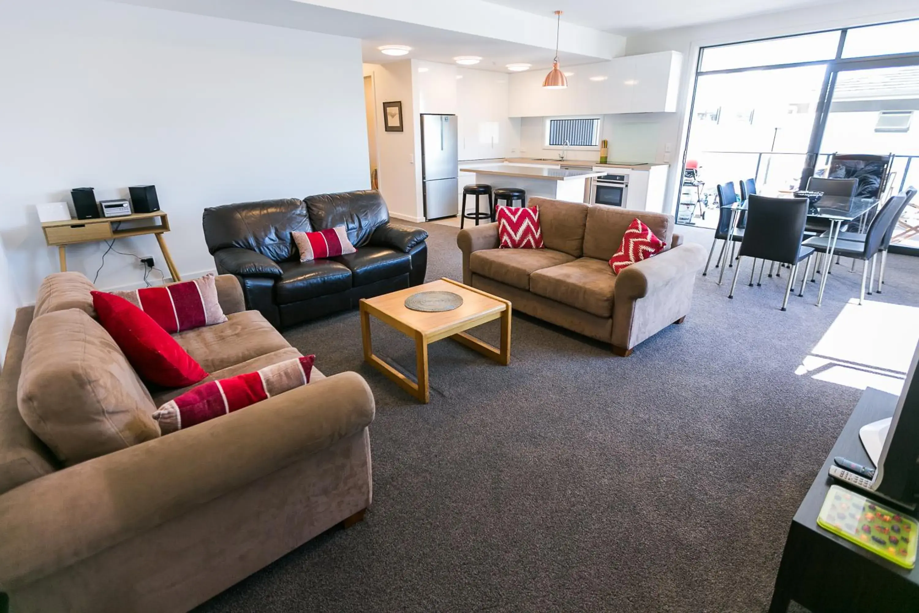 Riverwalk Apartments - 3 Bedrooms Riverwalk Apartments - 3 Bedrooms