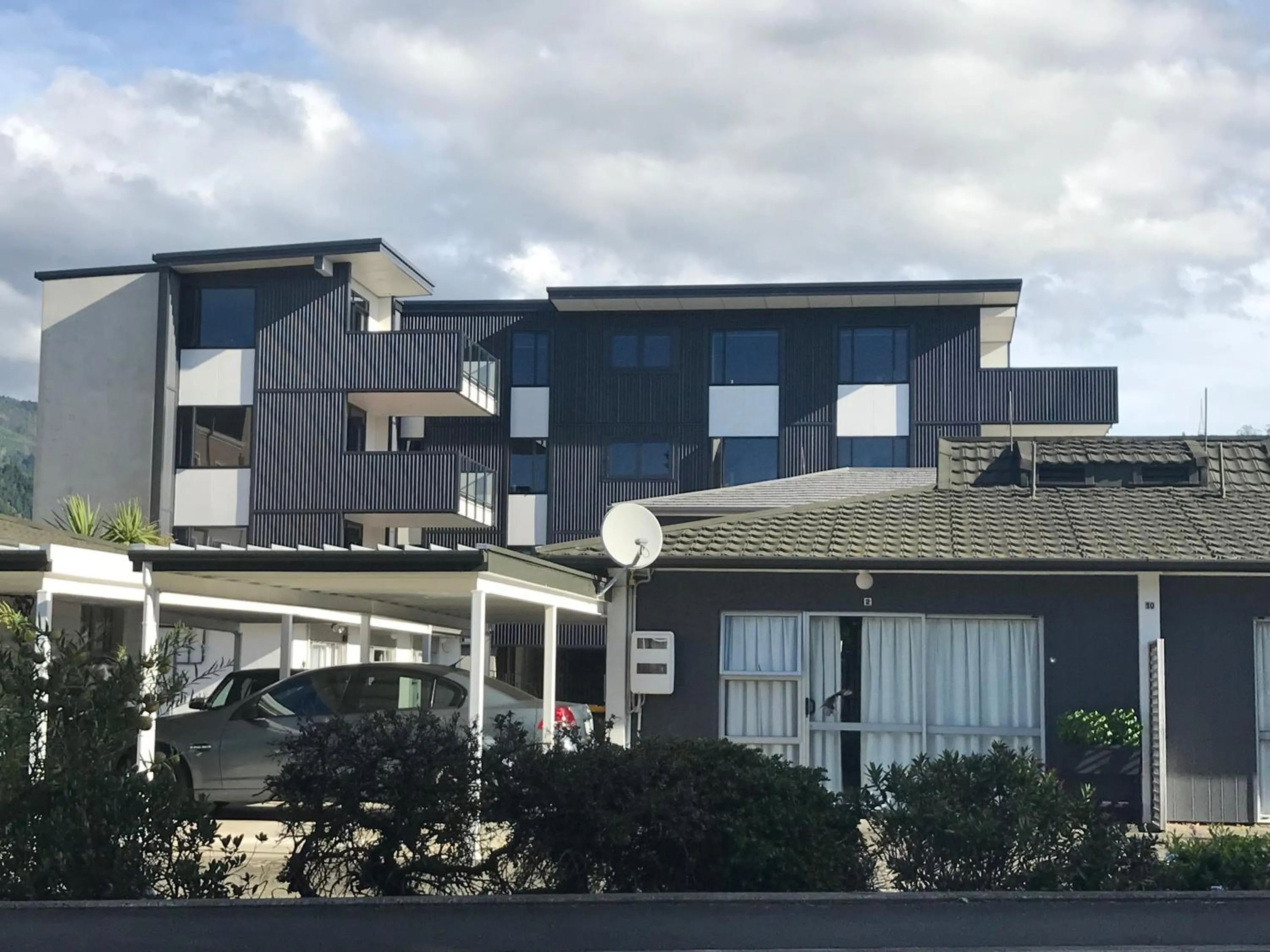 Riverwalk Apartments - 3 Bedrooms