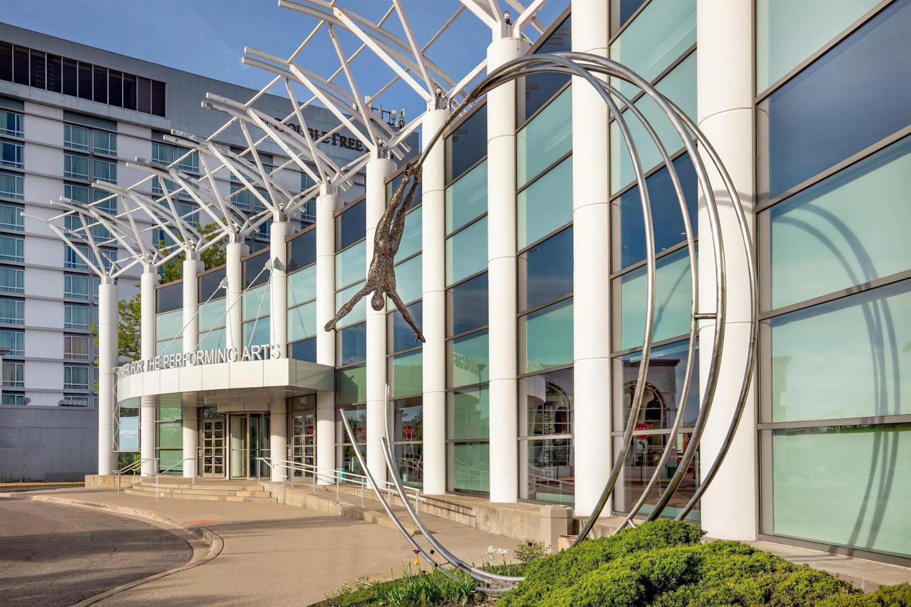 DoubleTree by Hilton Hotel and Conference Center Chicago North Shore