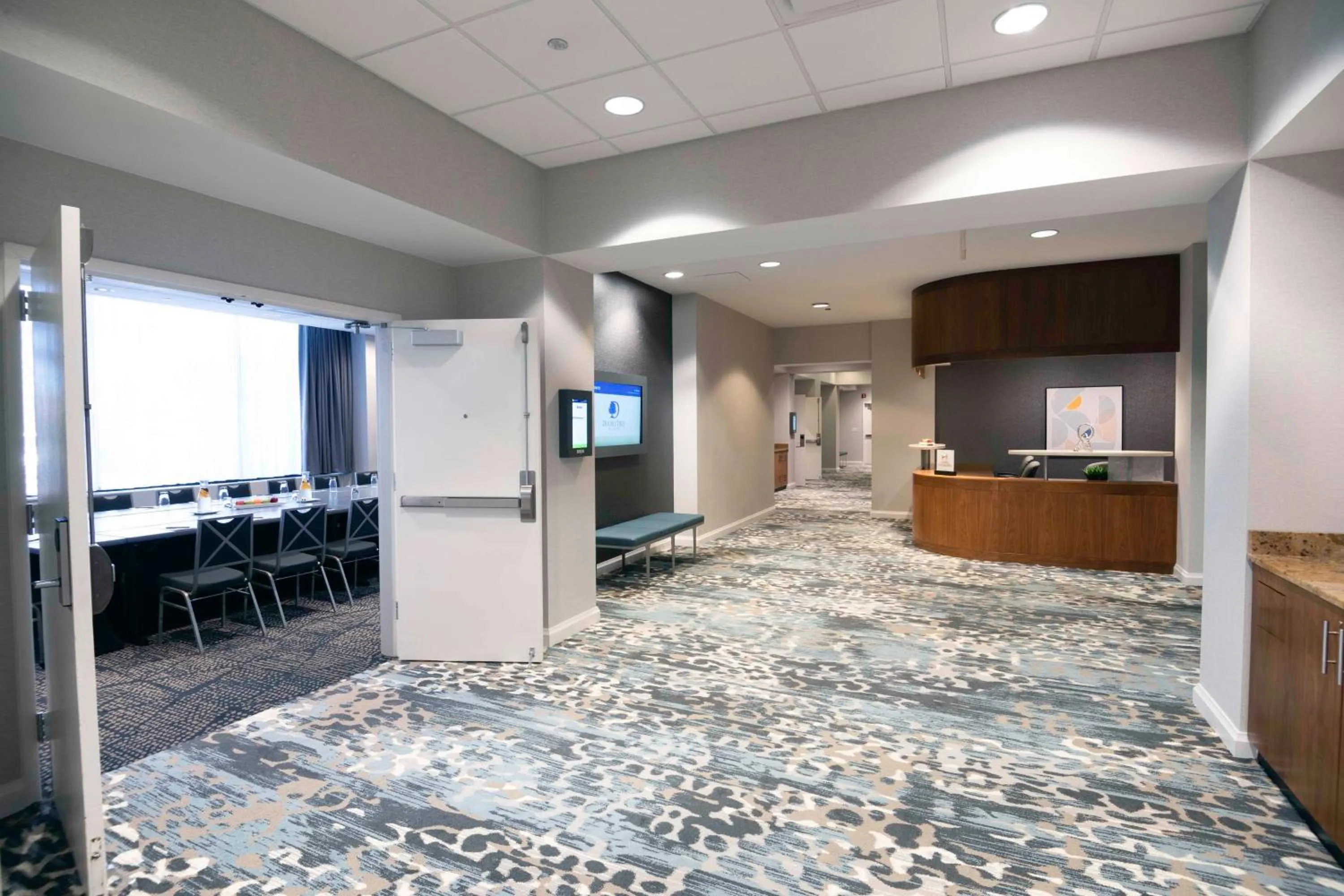 Meeting/conference room in DoubleTree by Hilton Hotel and Conference Center Chicago North Shore