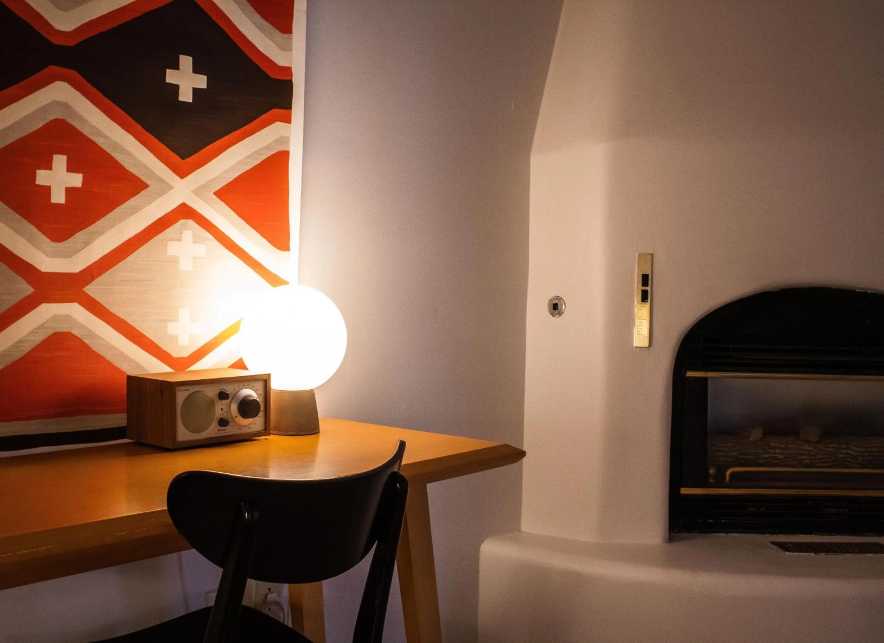 Living room in El Rey Court