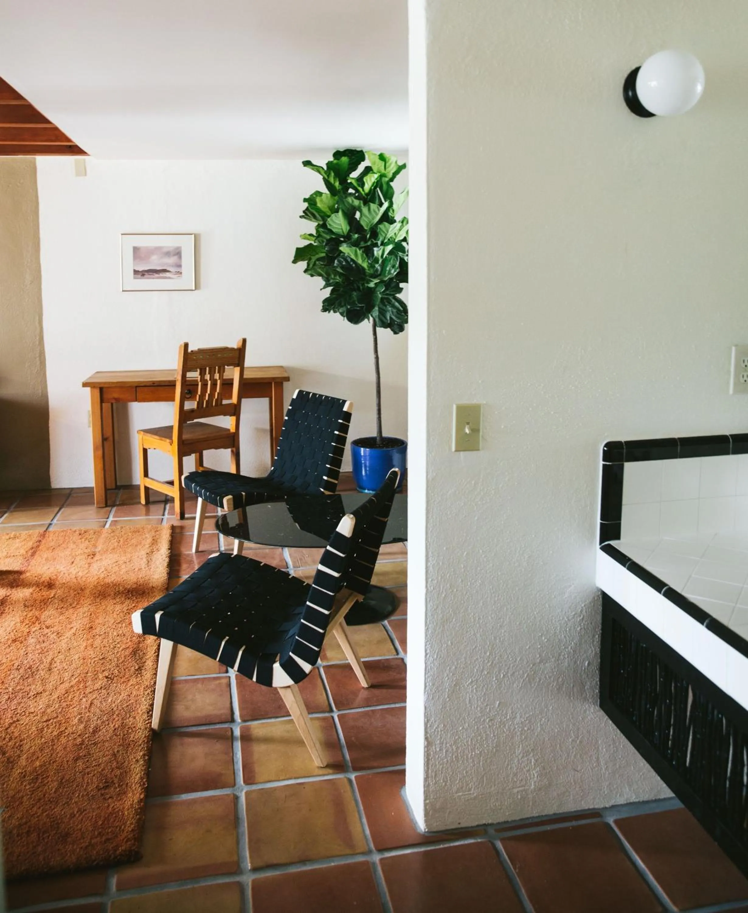 Living room in El Rey Court