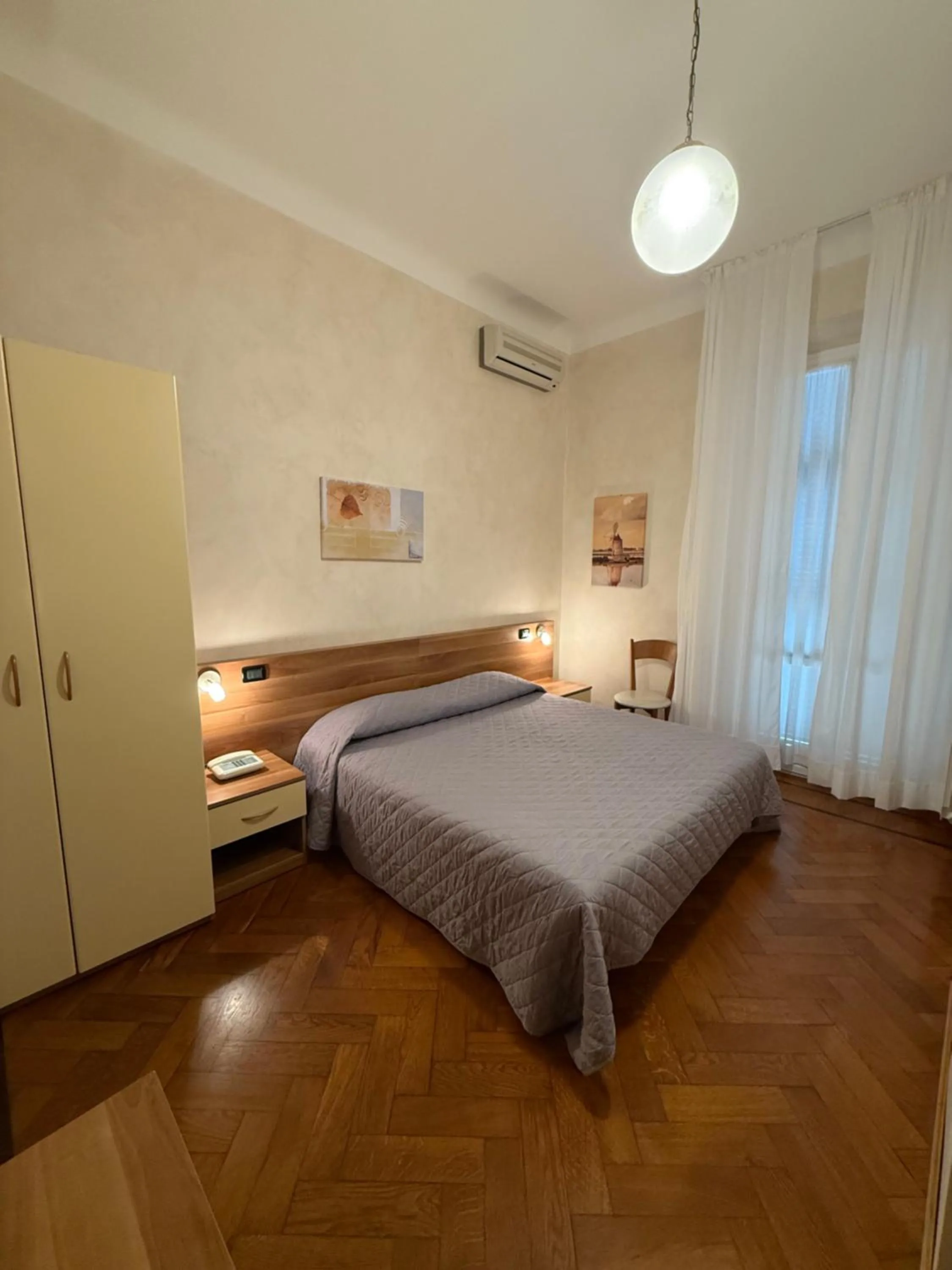 Hotel Fiorenza & Banksia Meublè