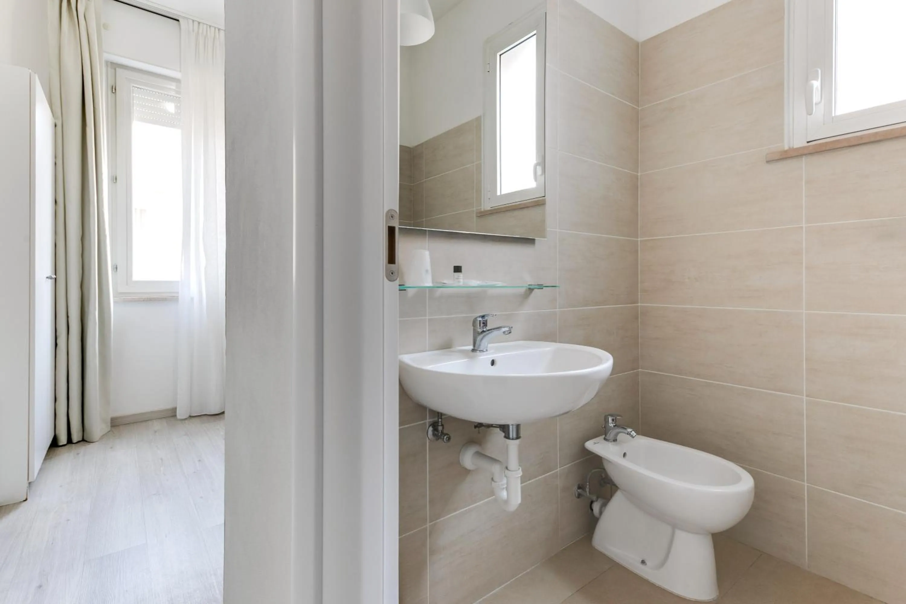 Bathroom in Hotel La Perla Rimini