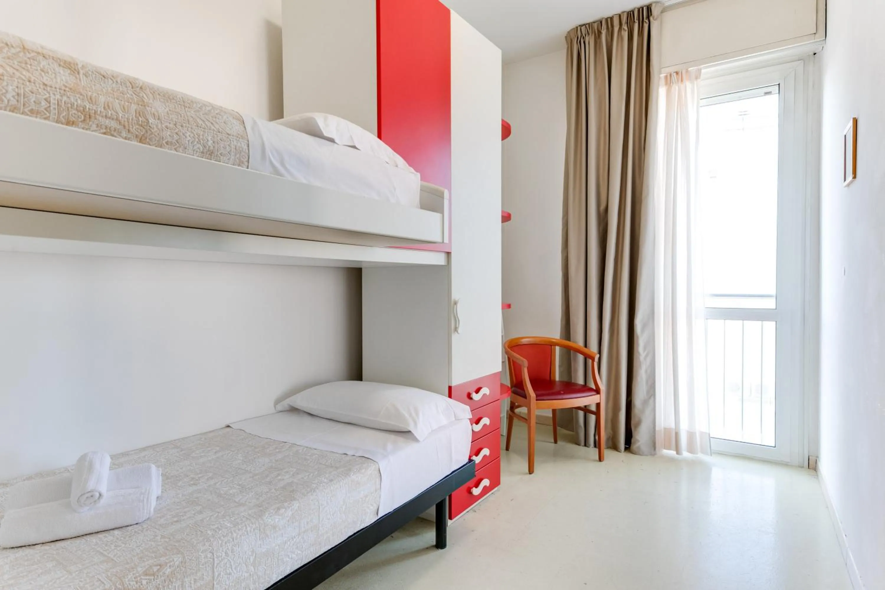 Bedroom, Bed in Hotel La Perla Rimini