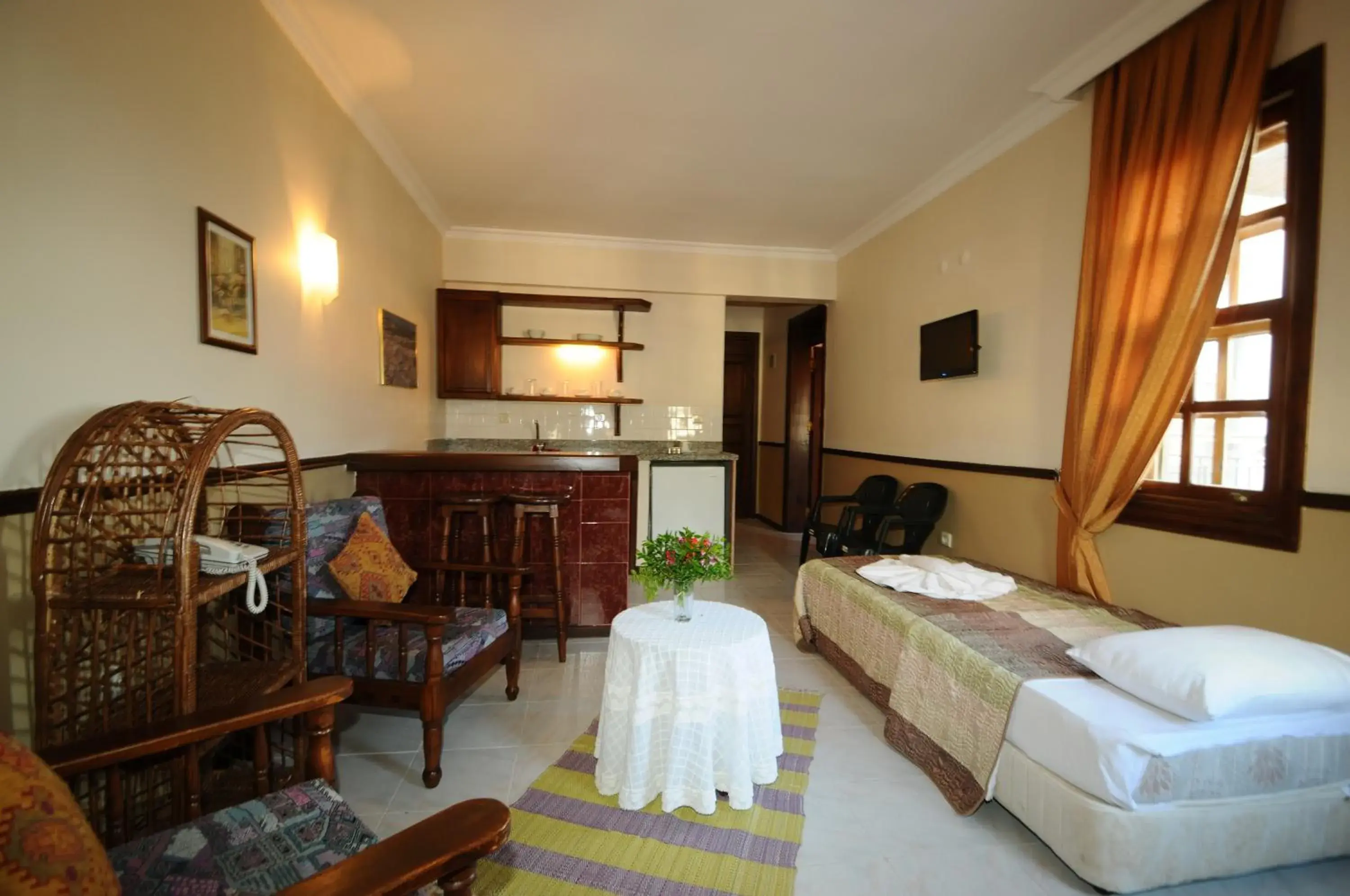 Photo of the whole room in Hisar Holiday Club Photo of the whole room in Hisar Holiday Club