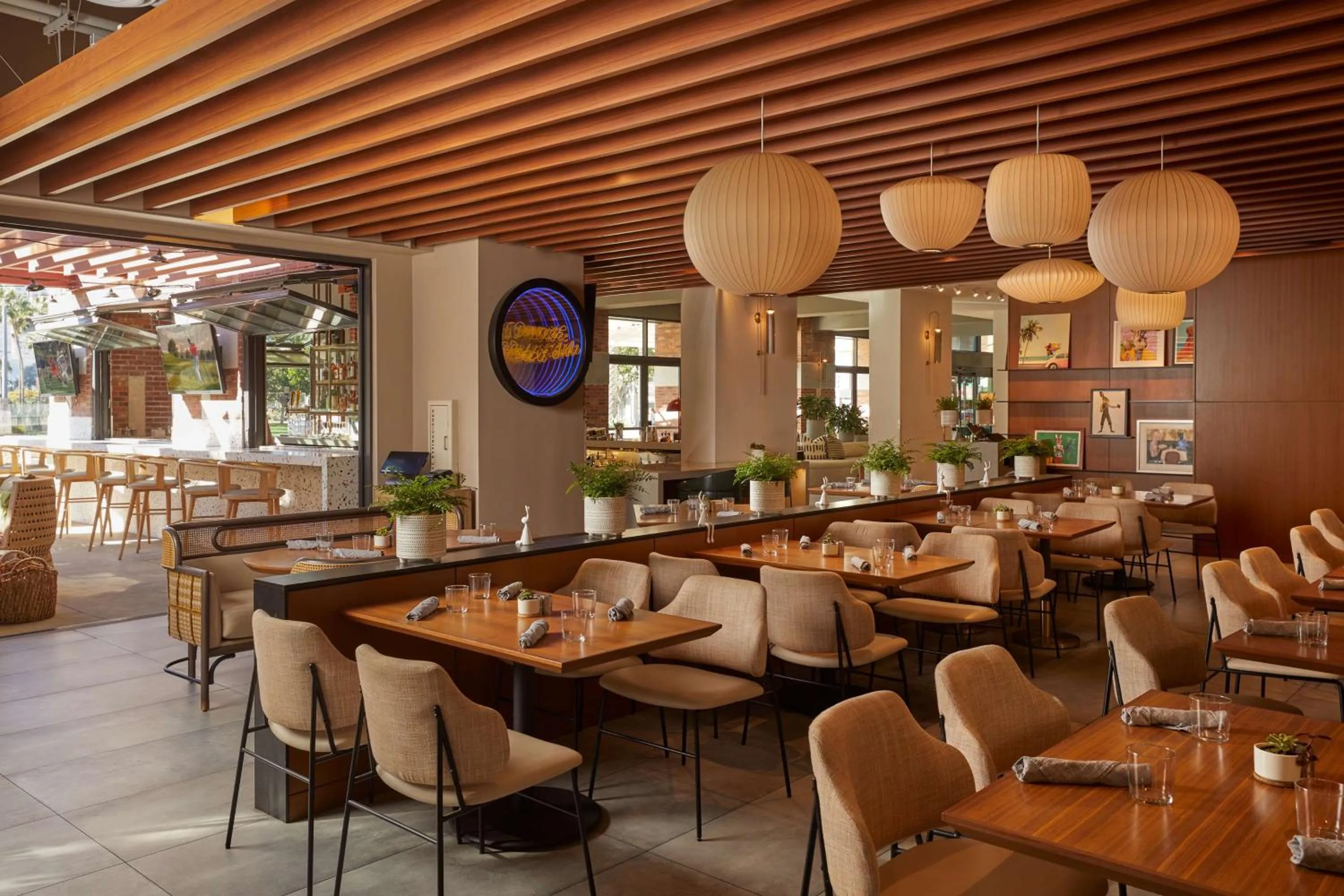 Restaurant/places to eat in Hilton San Diego Gaslamp Quarter