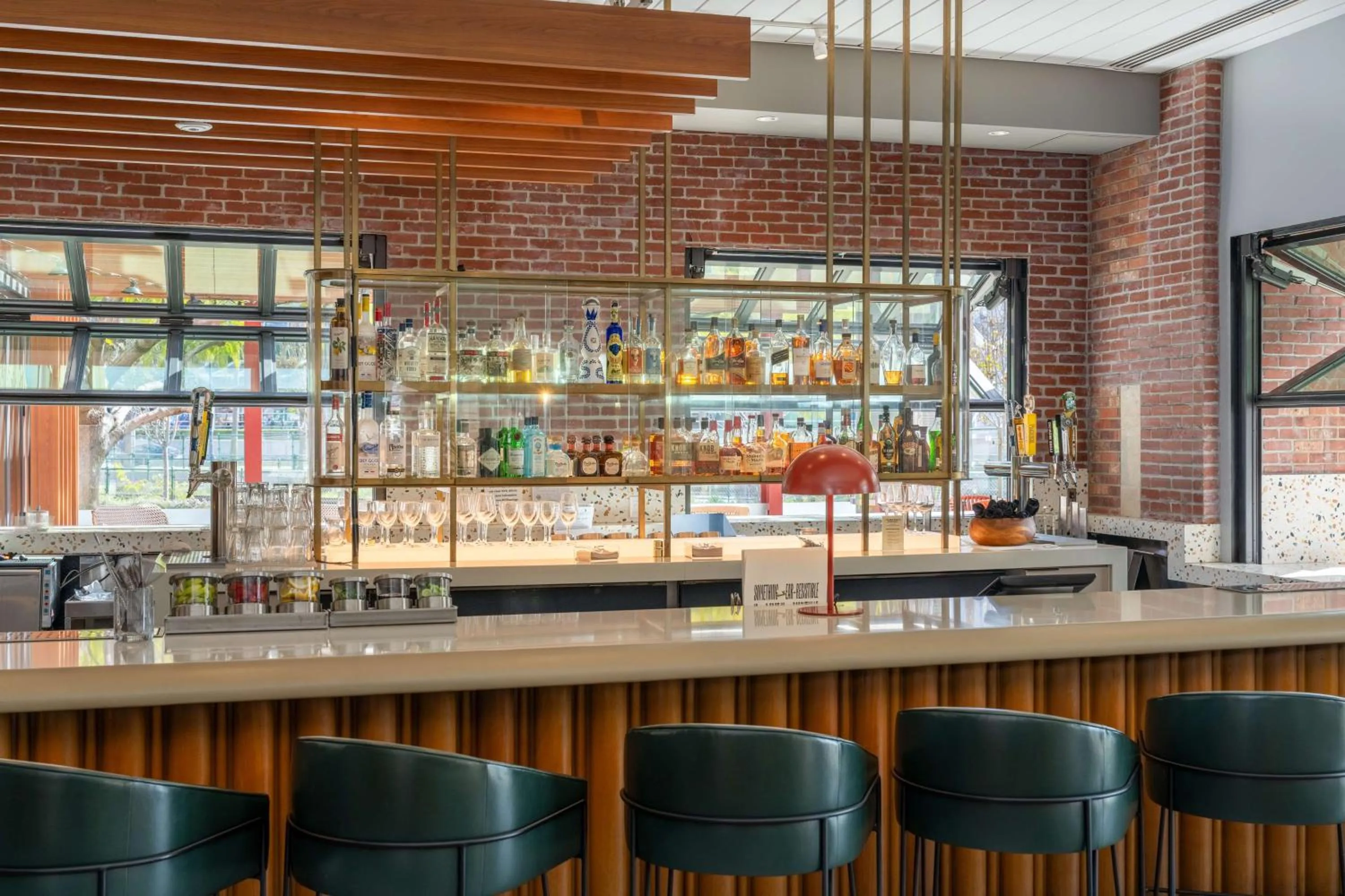 Lounge or bar in Hilton San Diego Gaslamp Quarter