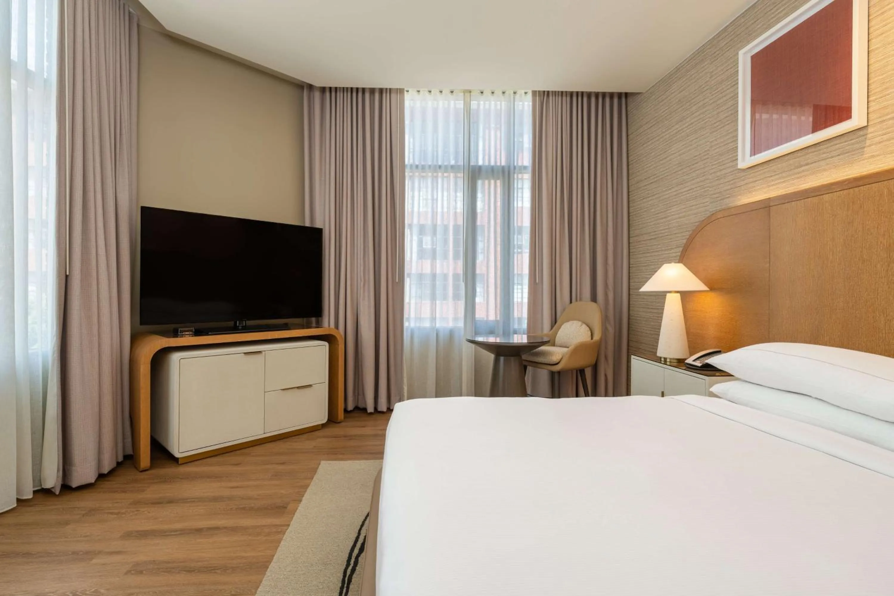 Bedroom, Bed in Hilton San Diego Gaslamp Quarter