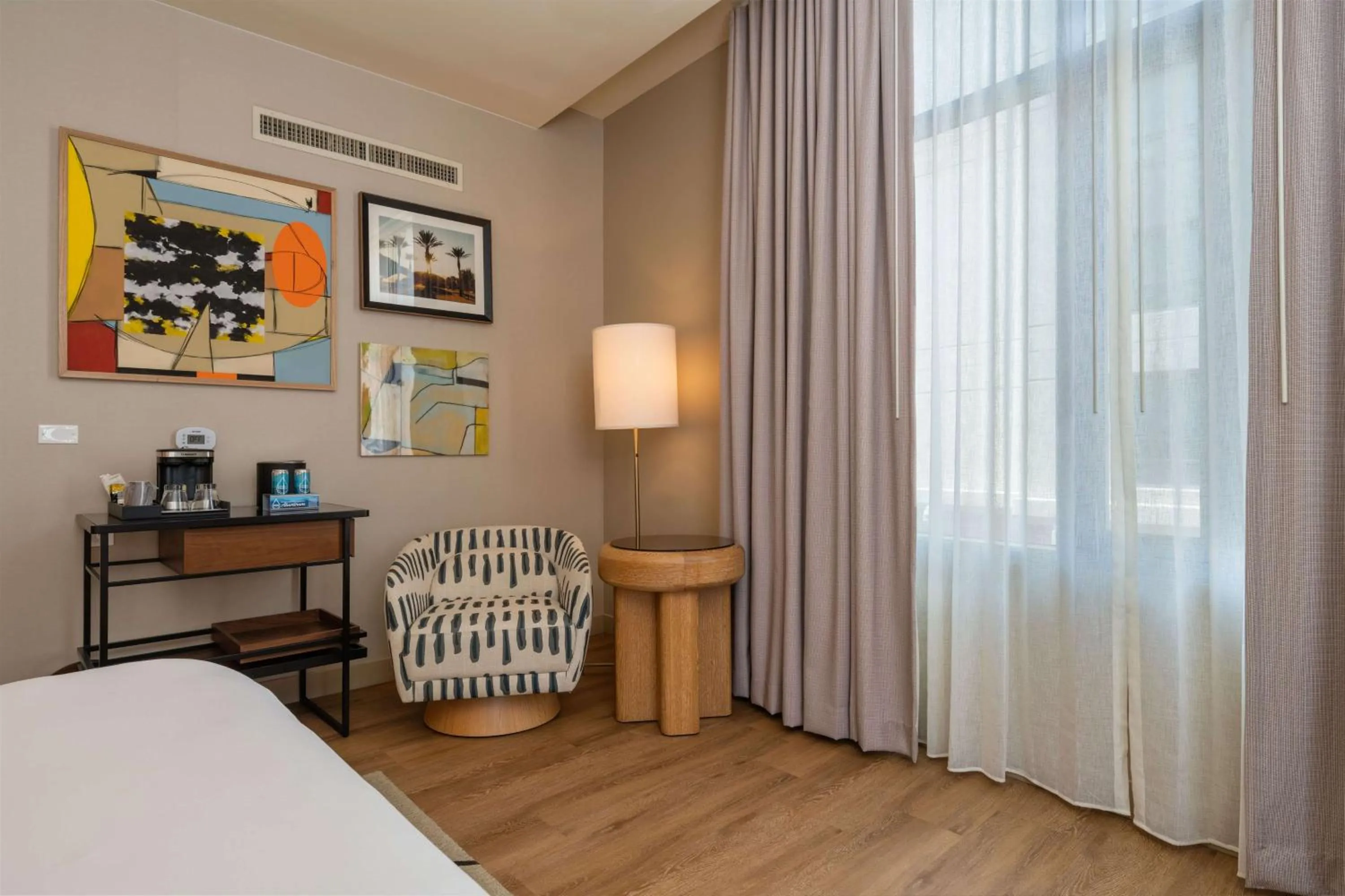 Bedroom, Bed in Hilton San Diego Gaslamp Quarter