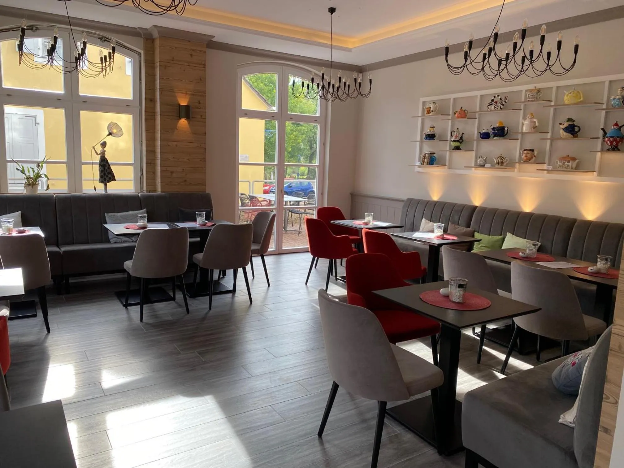 Restaurant/places to eat in Café-Hotel Gutshof