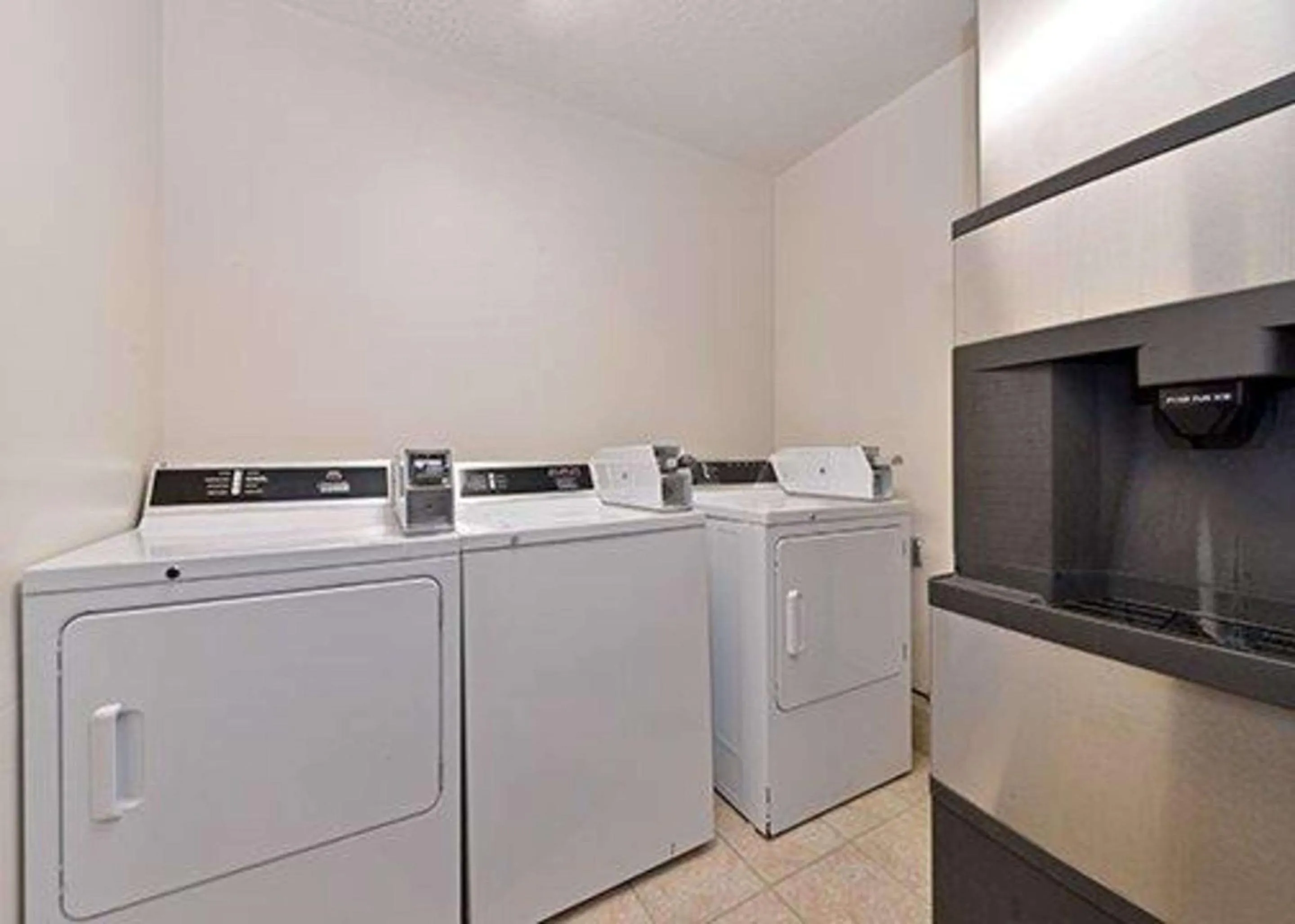 On site in Sleep Inn Rockford I-90