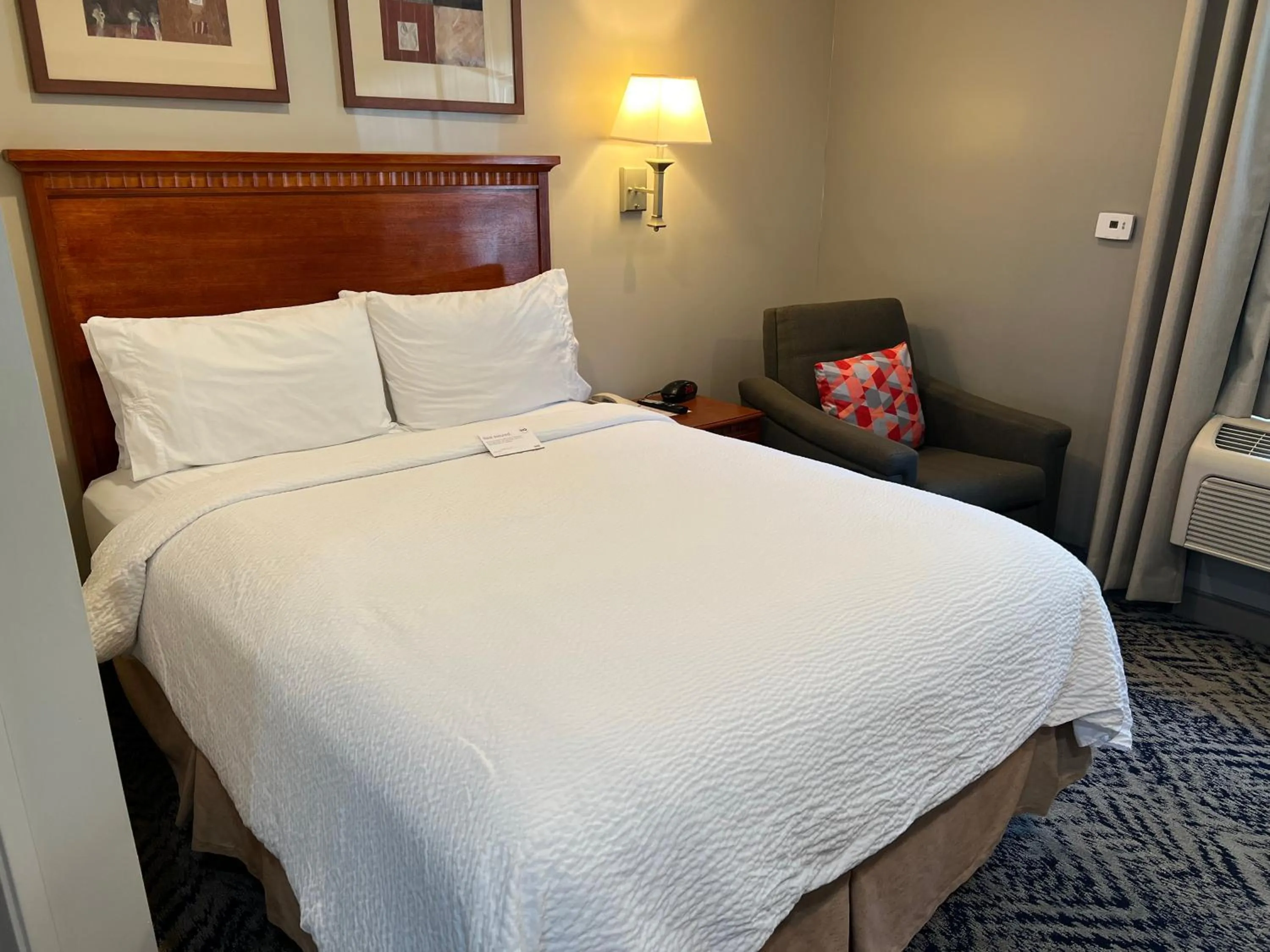 Bedroom, Bed in Candlewood Suites LAX Hawthorne by IHG
