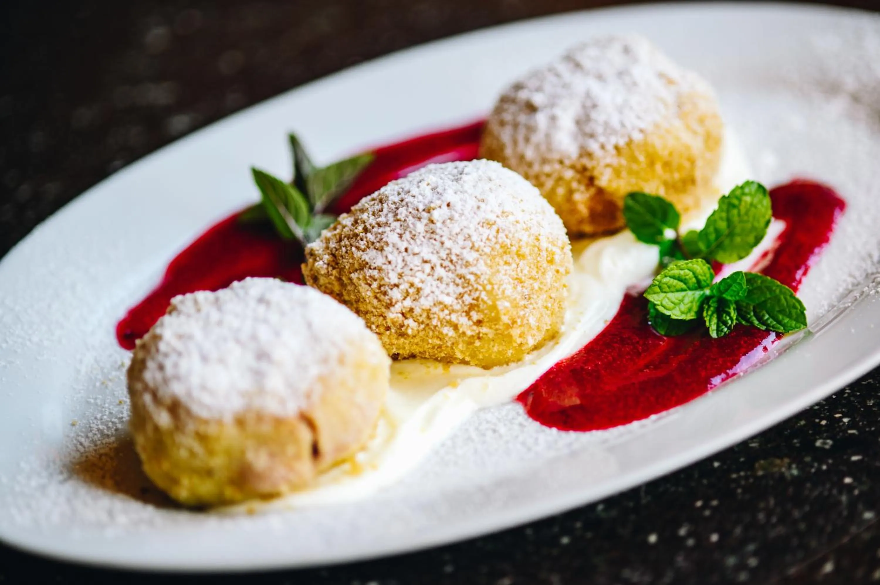 Restaurant/places to eat in Hotel SKI